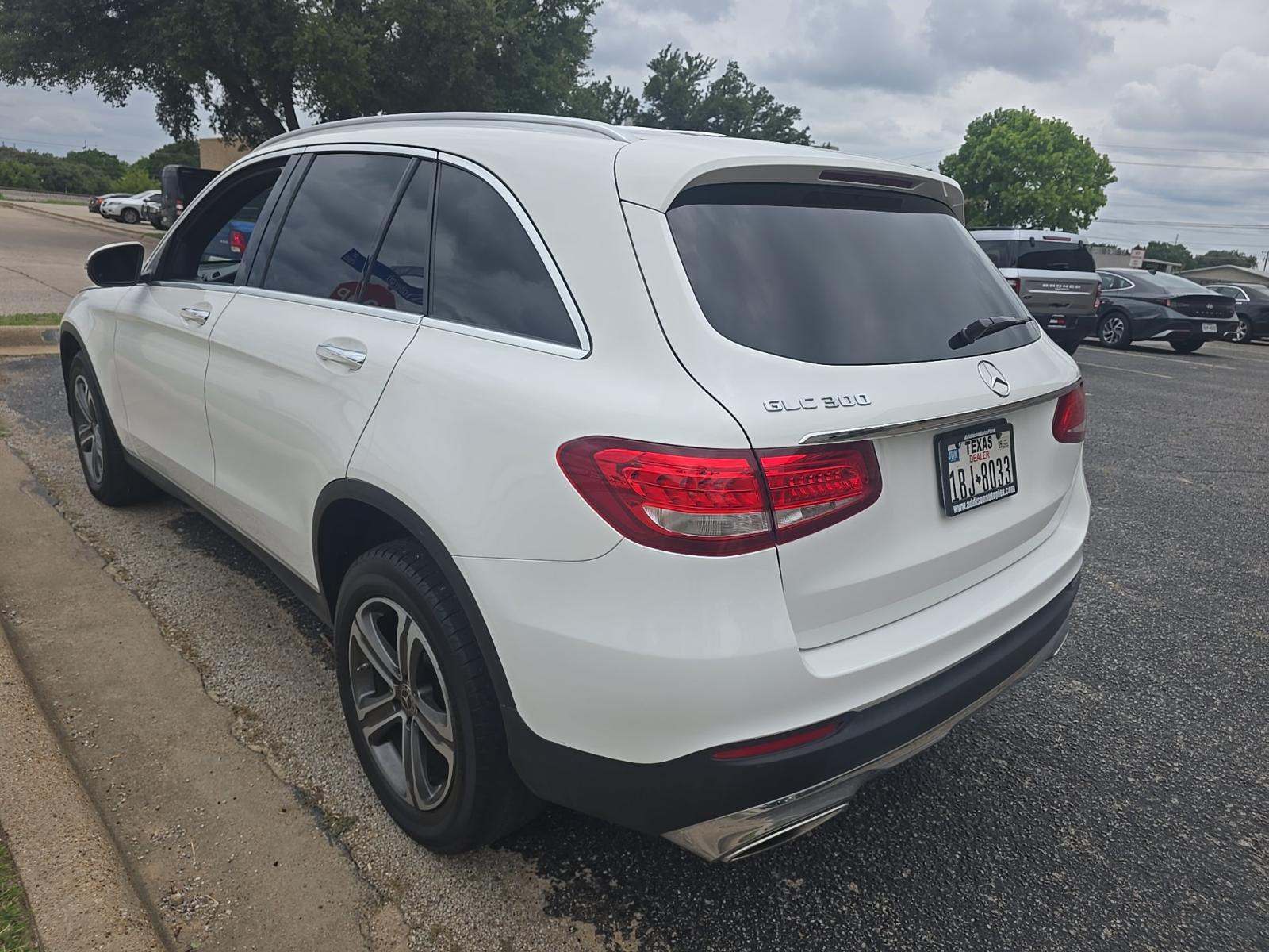 2019 Mercedes-Benz GLC GLC 300 RWD