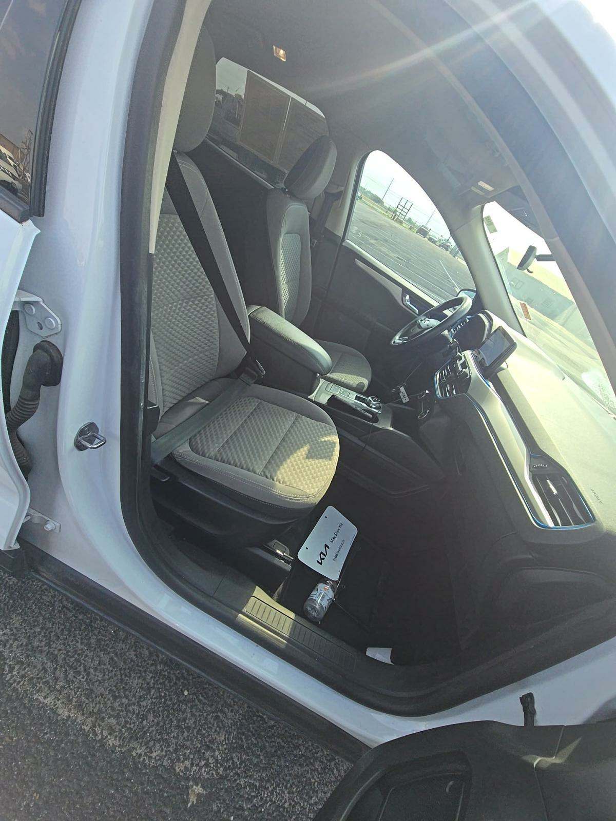 2020 Ford Escape SE FWD