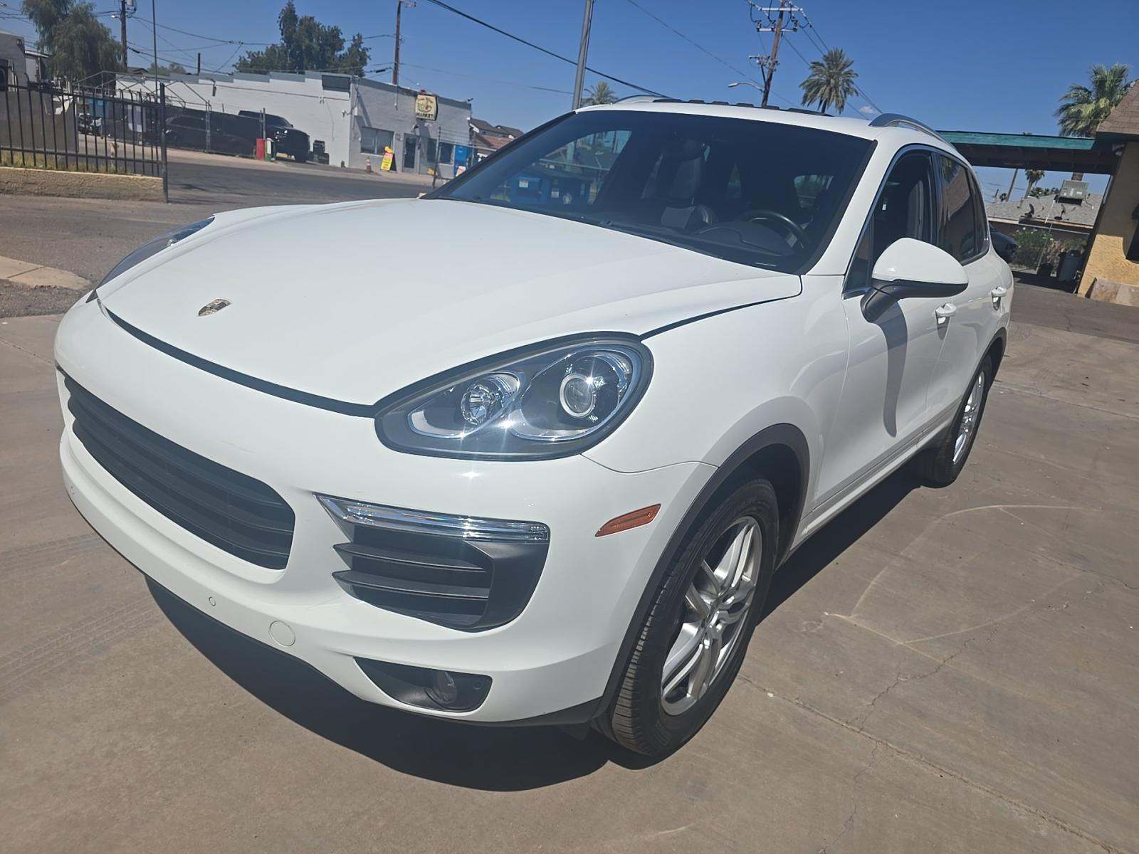 PORSCHE CAYENNE - 1