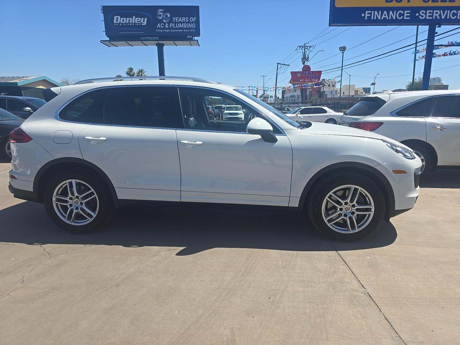 PORSCHE CAYENNE - 4