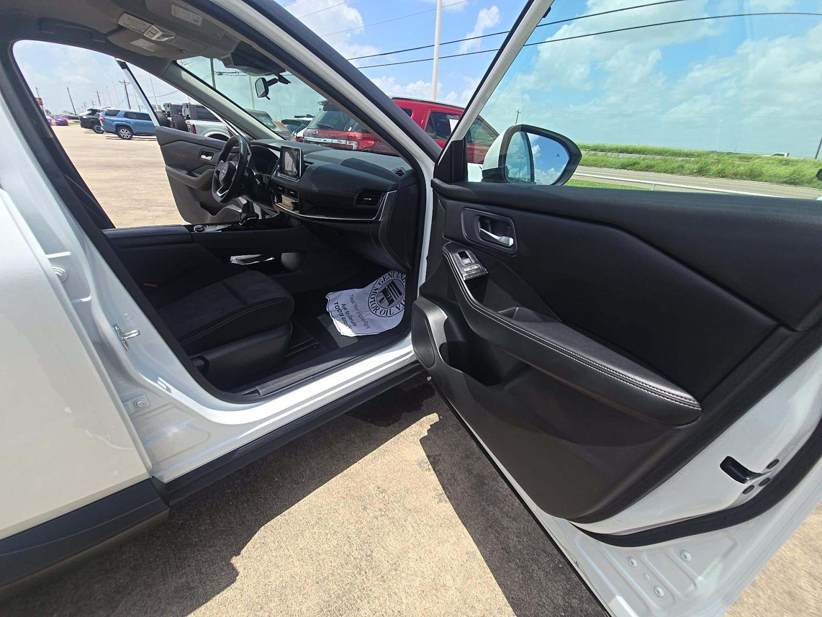 2024 Nissan Rogue SV FWD