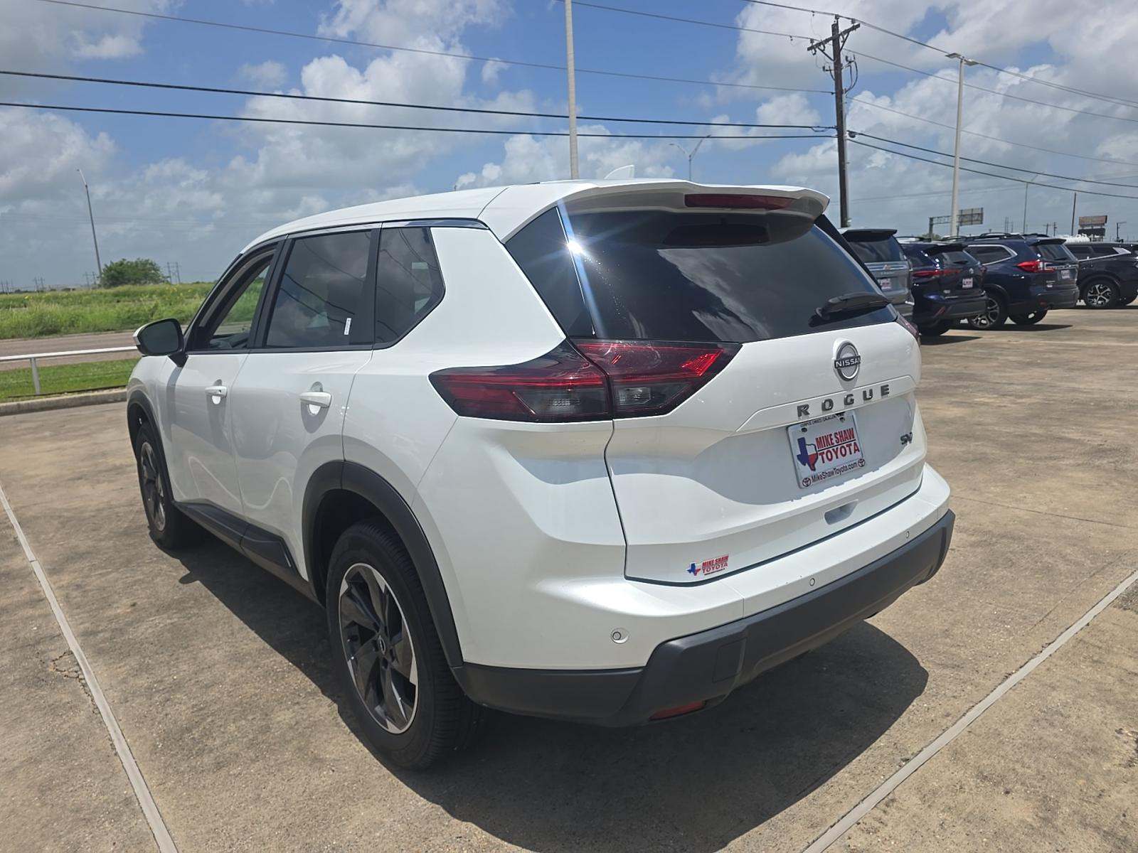 2024 Nissan Rogue SV FWD