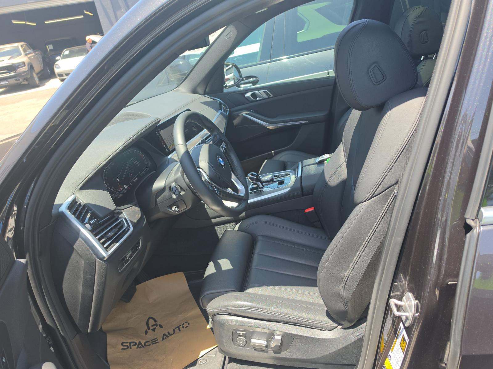 2022 BMW X5 xDrive40i AWD