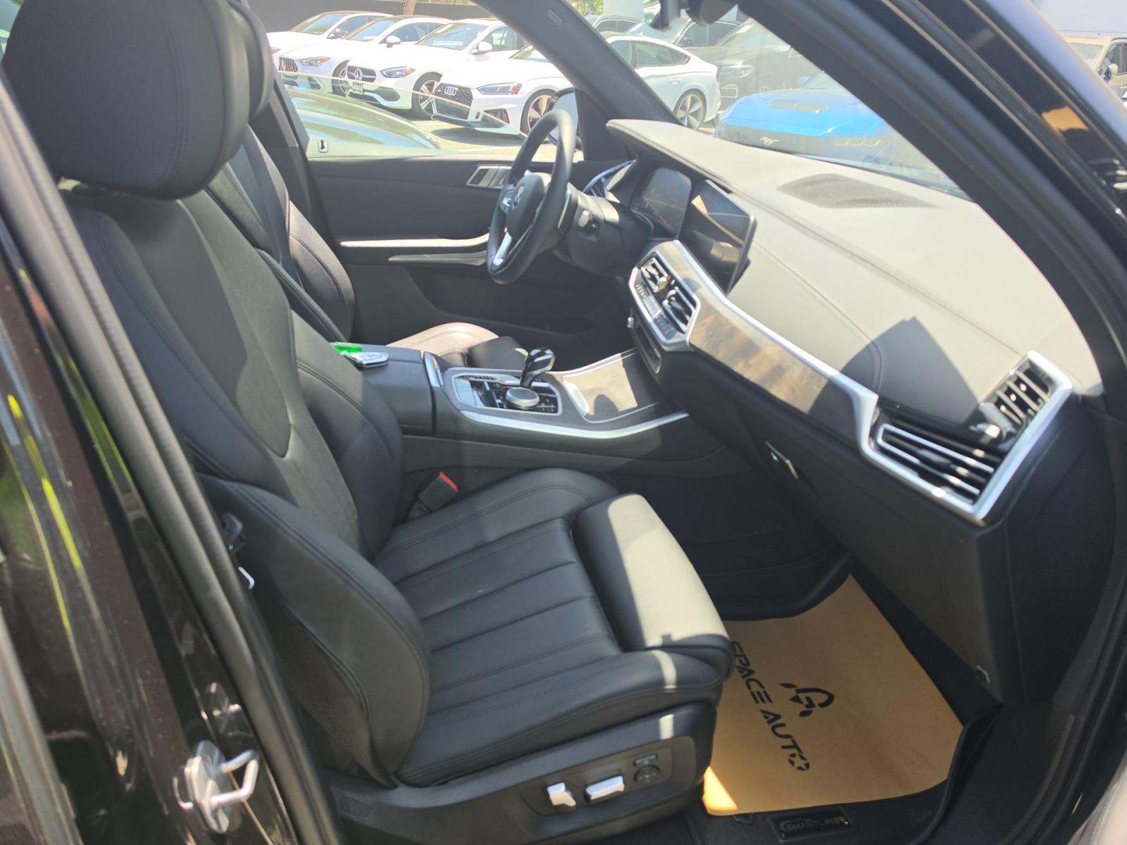 2022 BMW X5 xDrive40i AWD