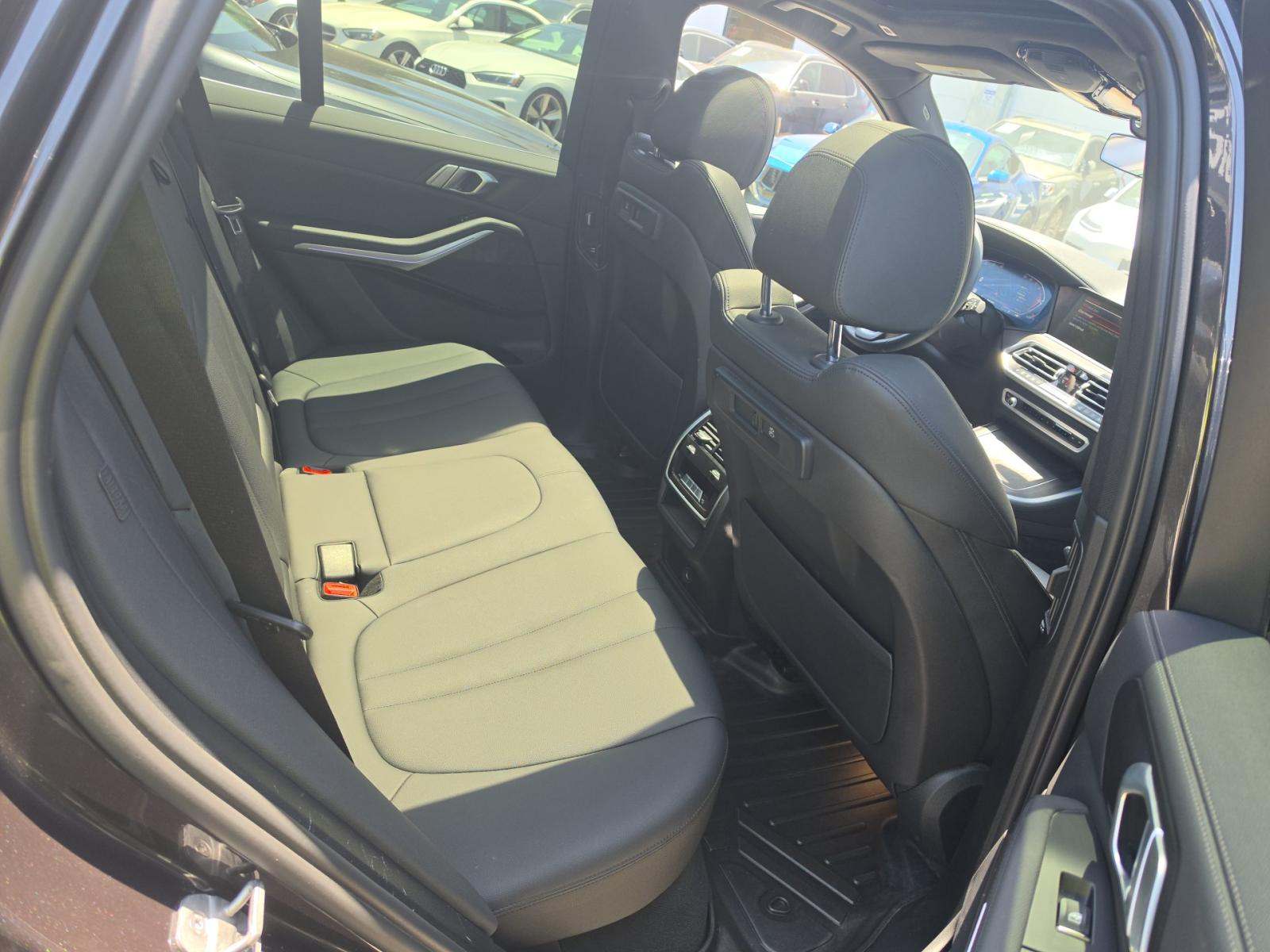 2022 BMW X5 xDrive40i AWD
