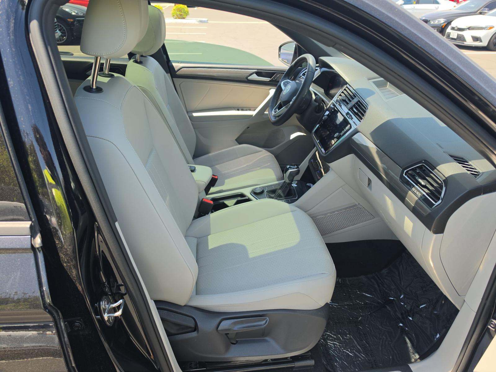 2023 Volkswagen Tiguan 2.0T SE R-Line Black AWD
