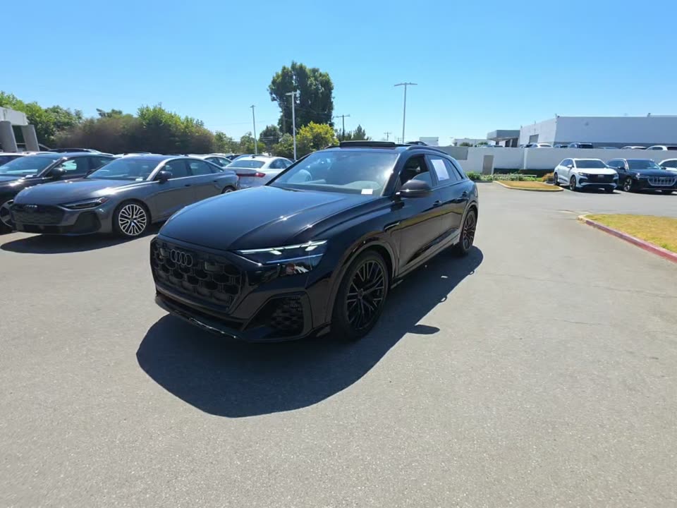 2026 Audi SQ8 Premium Plus AWD