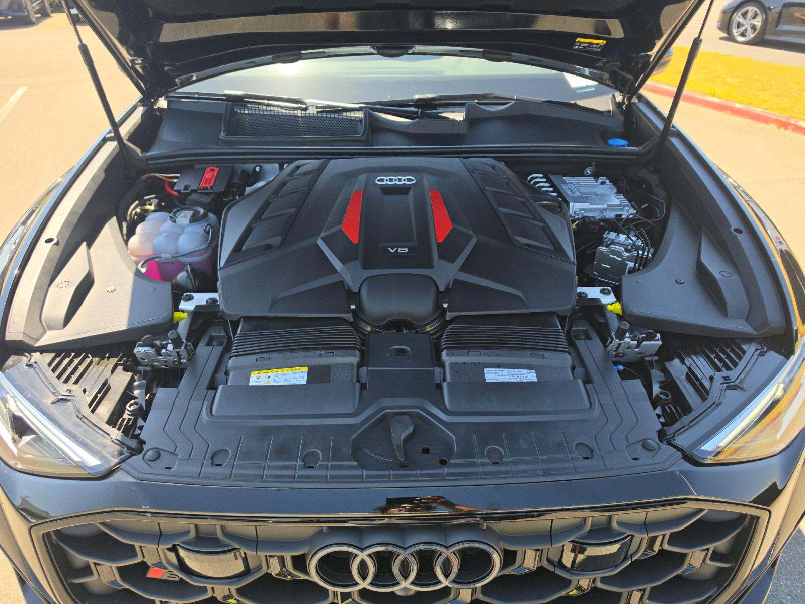 2026 Audi SQ8 Premium Plus AWD
