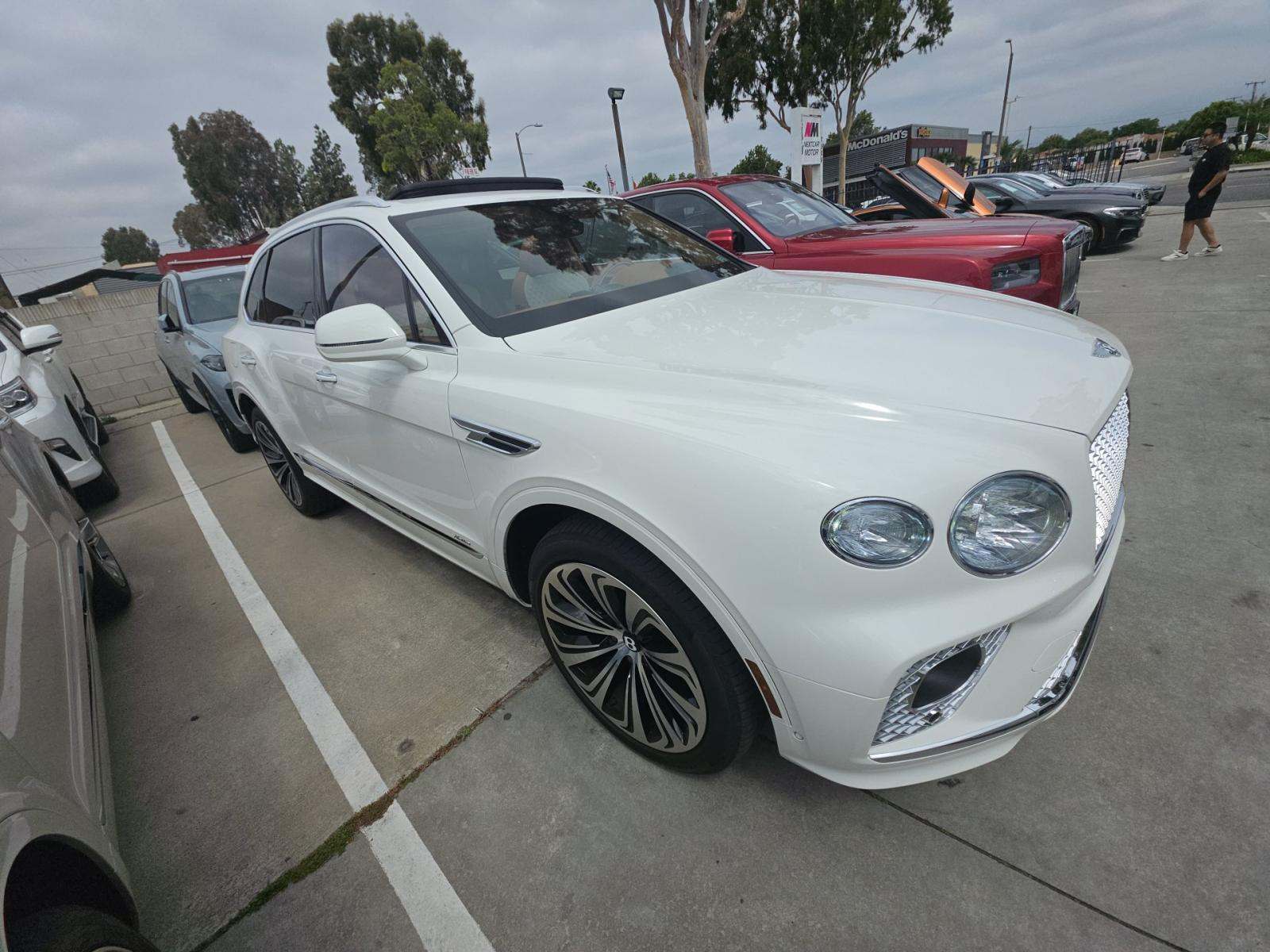 2023 Bentley Bentayga Azure AWD