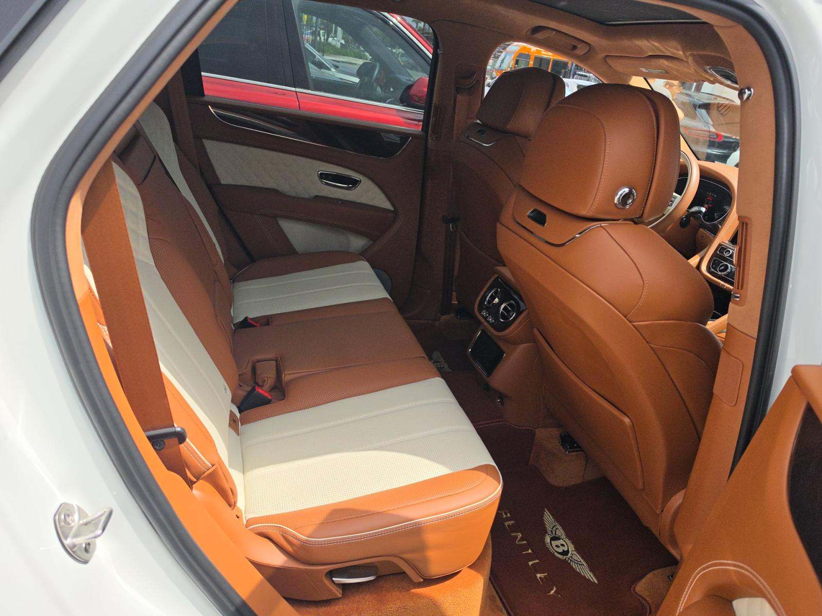 2023 Bentley Bentayga Azure AWD