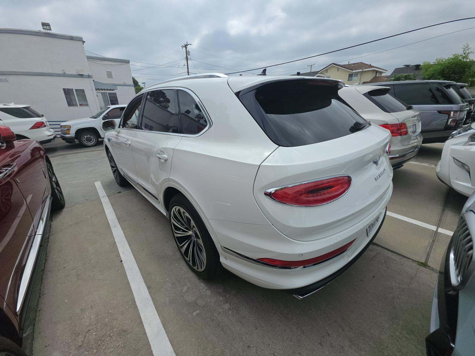 2023 Bentley Bentayga Azure AWD