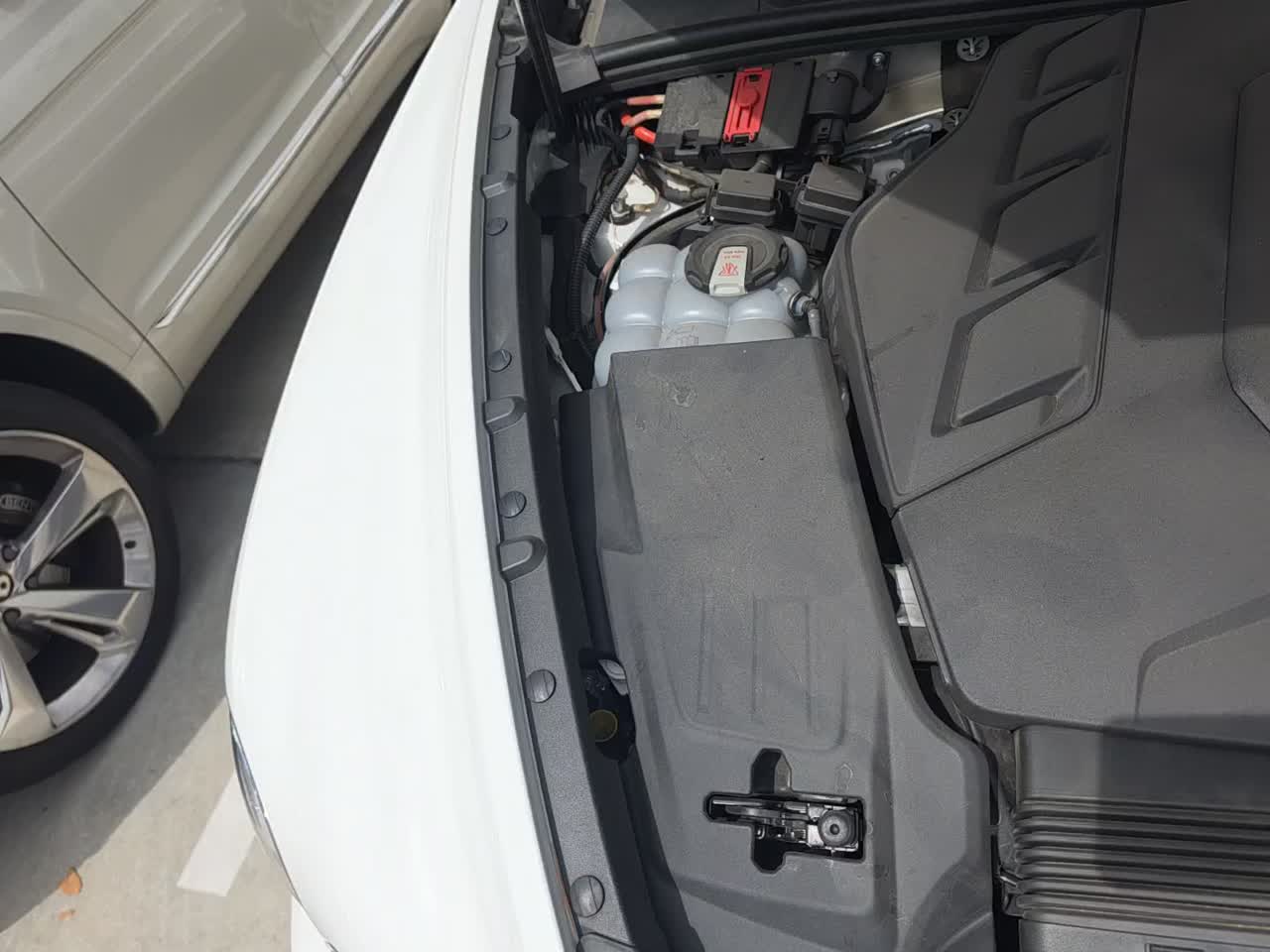 2023 Bentley Bentayga Azure AWD