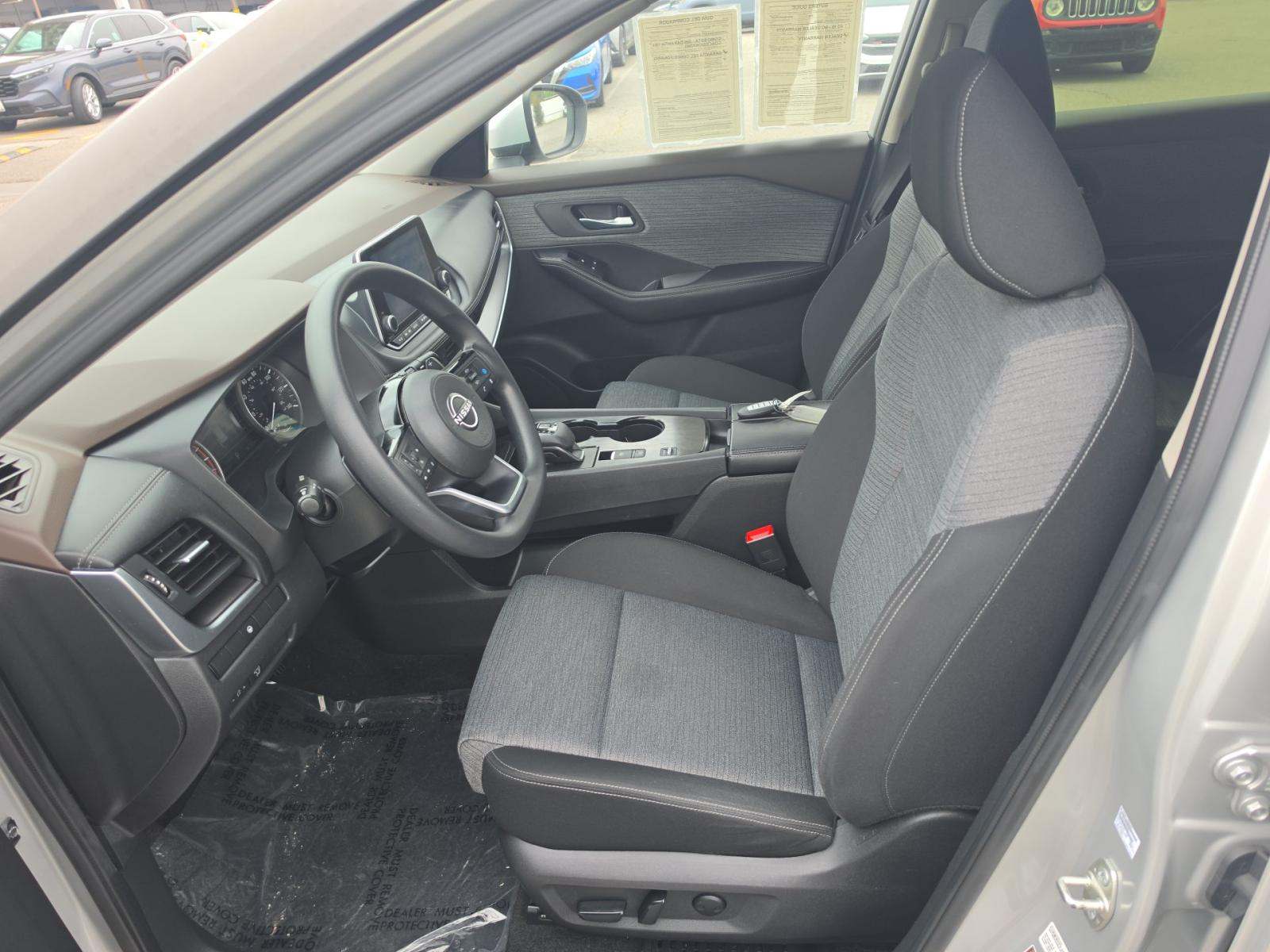 2023 Nissan Rogue SV FWD
