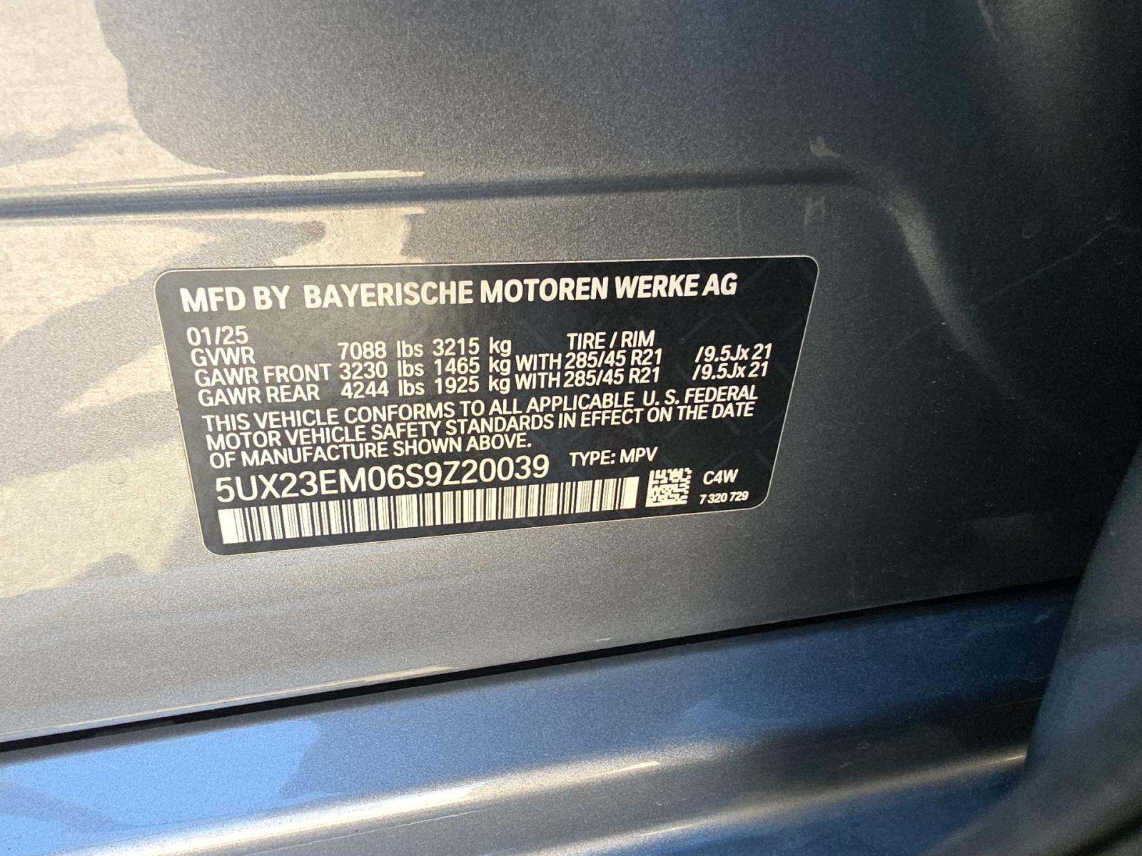2025 BMW X7 xDrive40i AWD