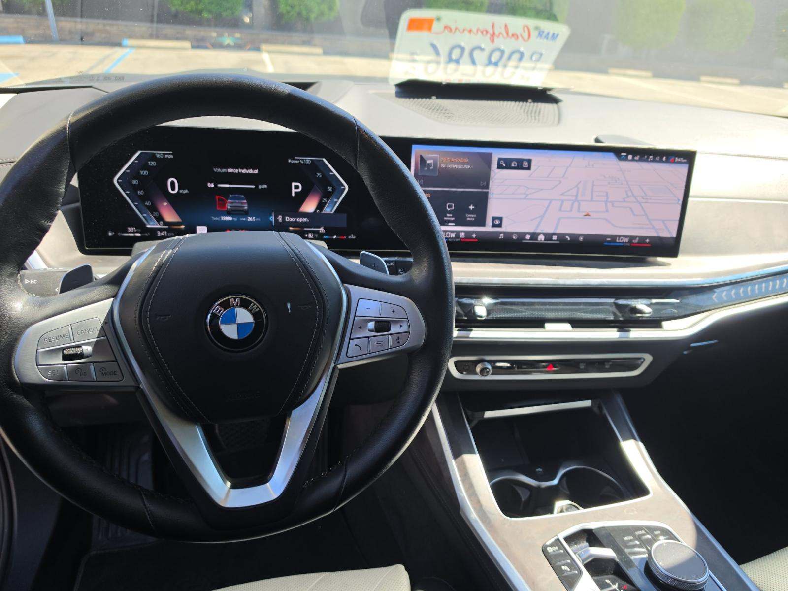 2025 BMW X7 xDrive40i AWD