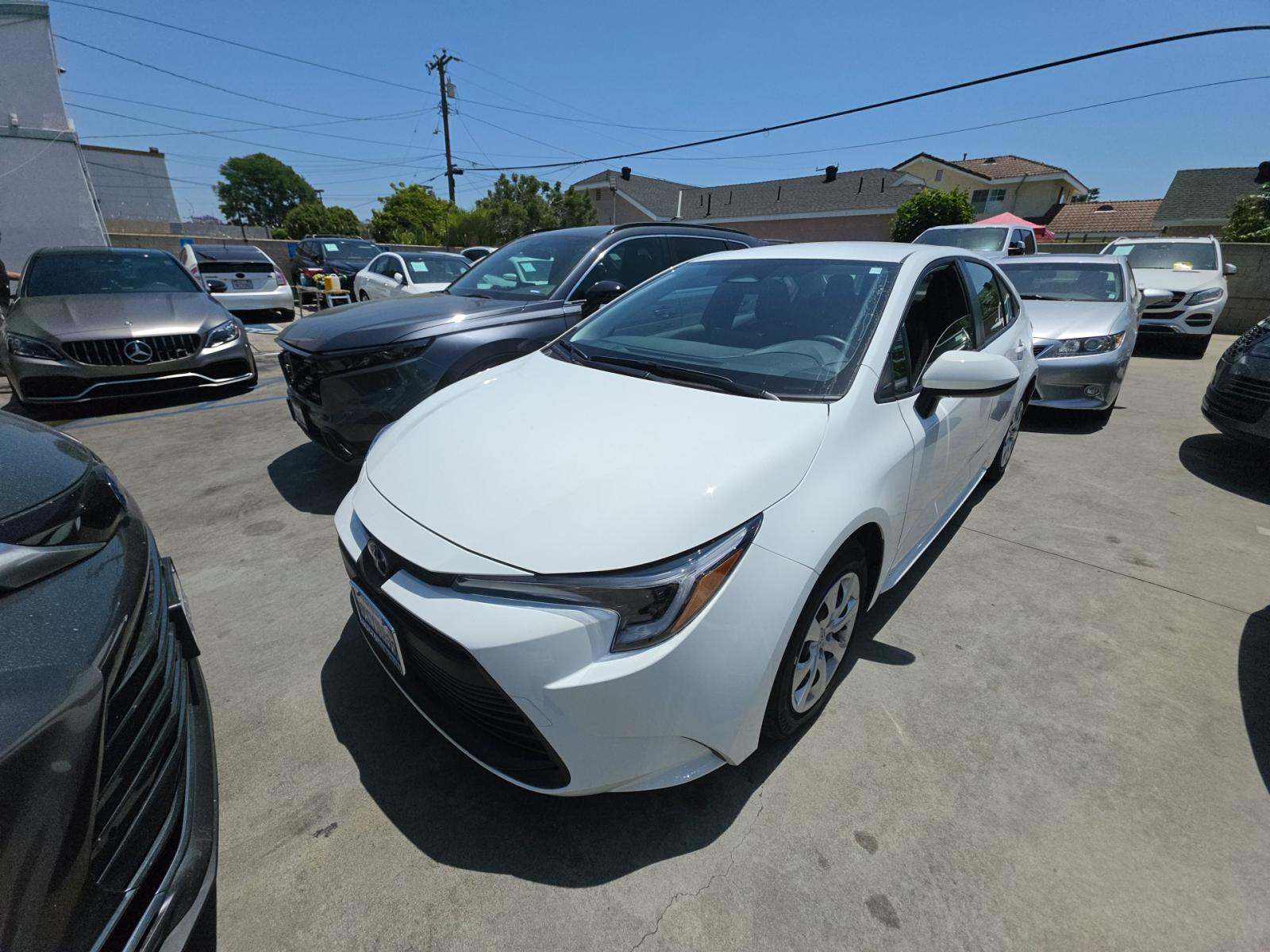2026 Toyota Corolla Hybrid LE FWD