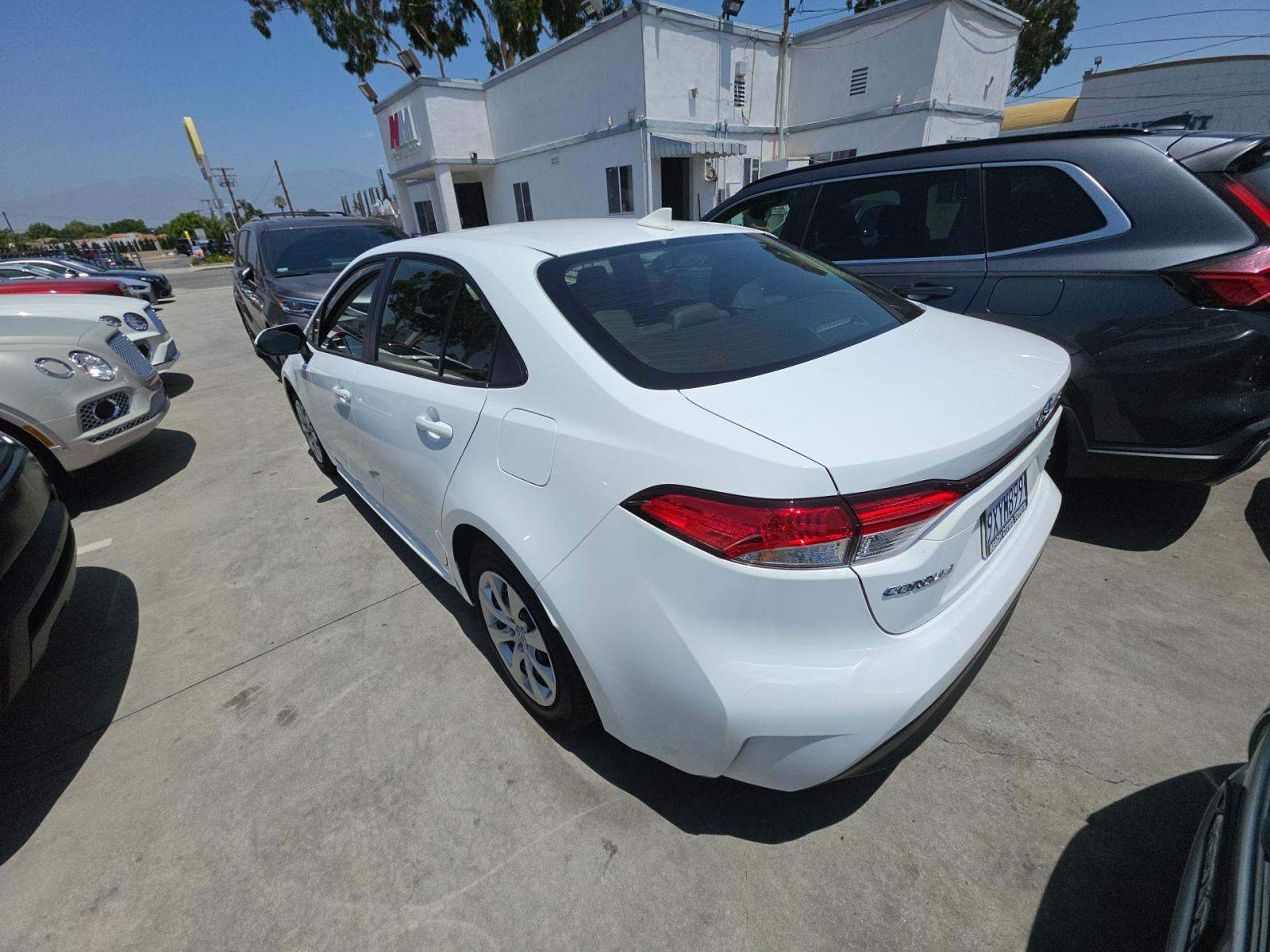 2026 Toyota Corolla Hybrid LE FWD