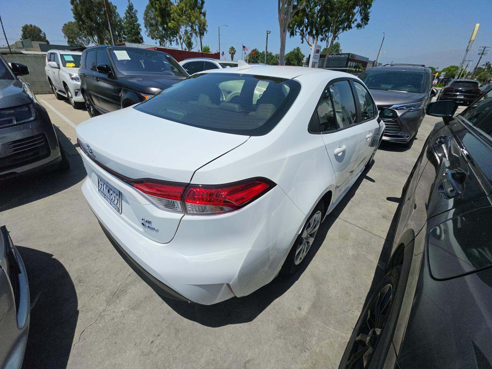 2026 Toyota Corolla Hybrid LE FWD