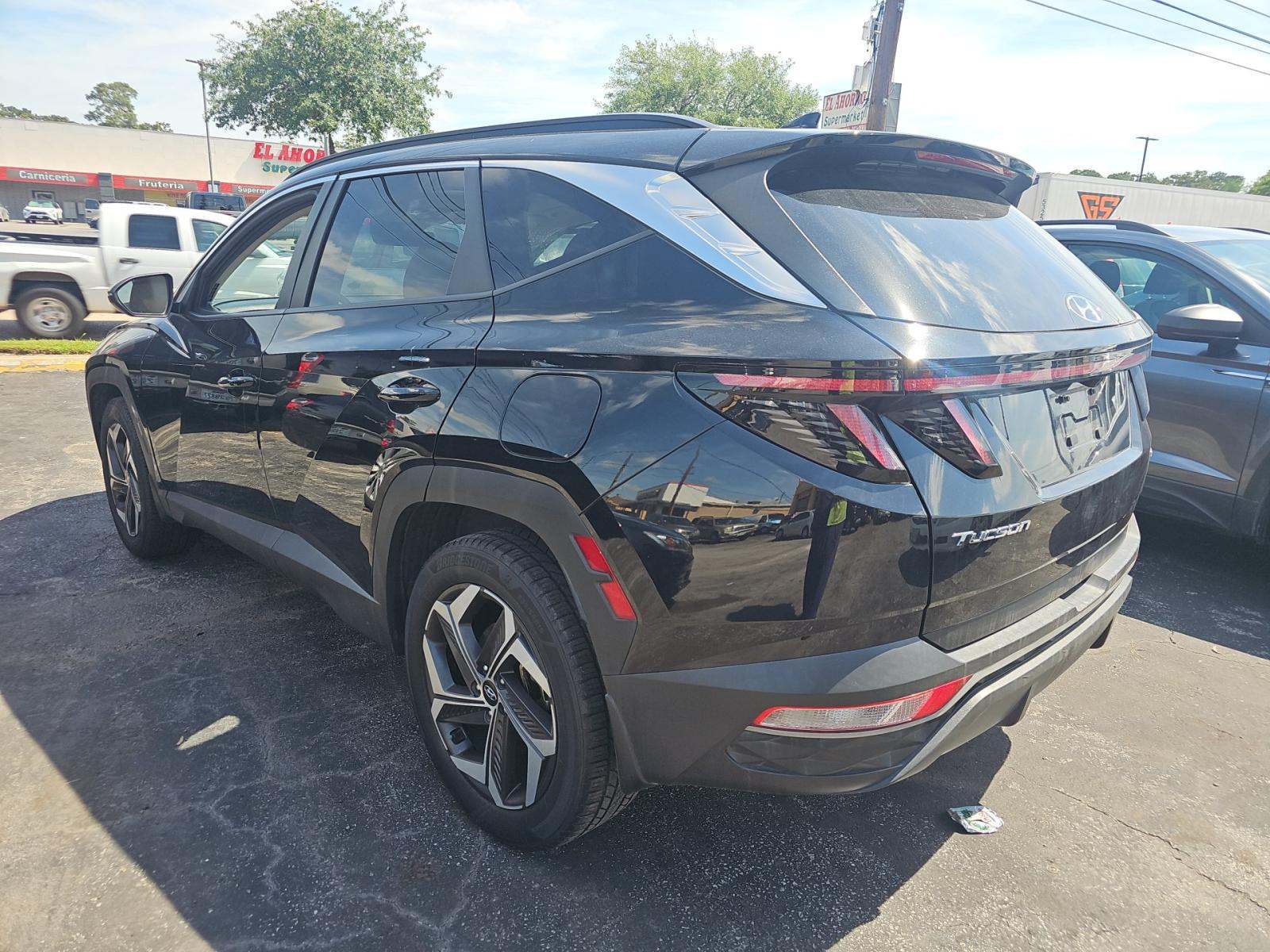 HYUNDAI TUCSON - 4