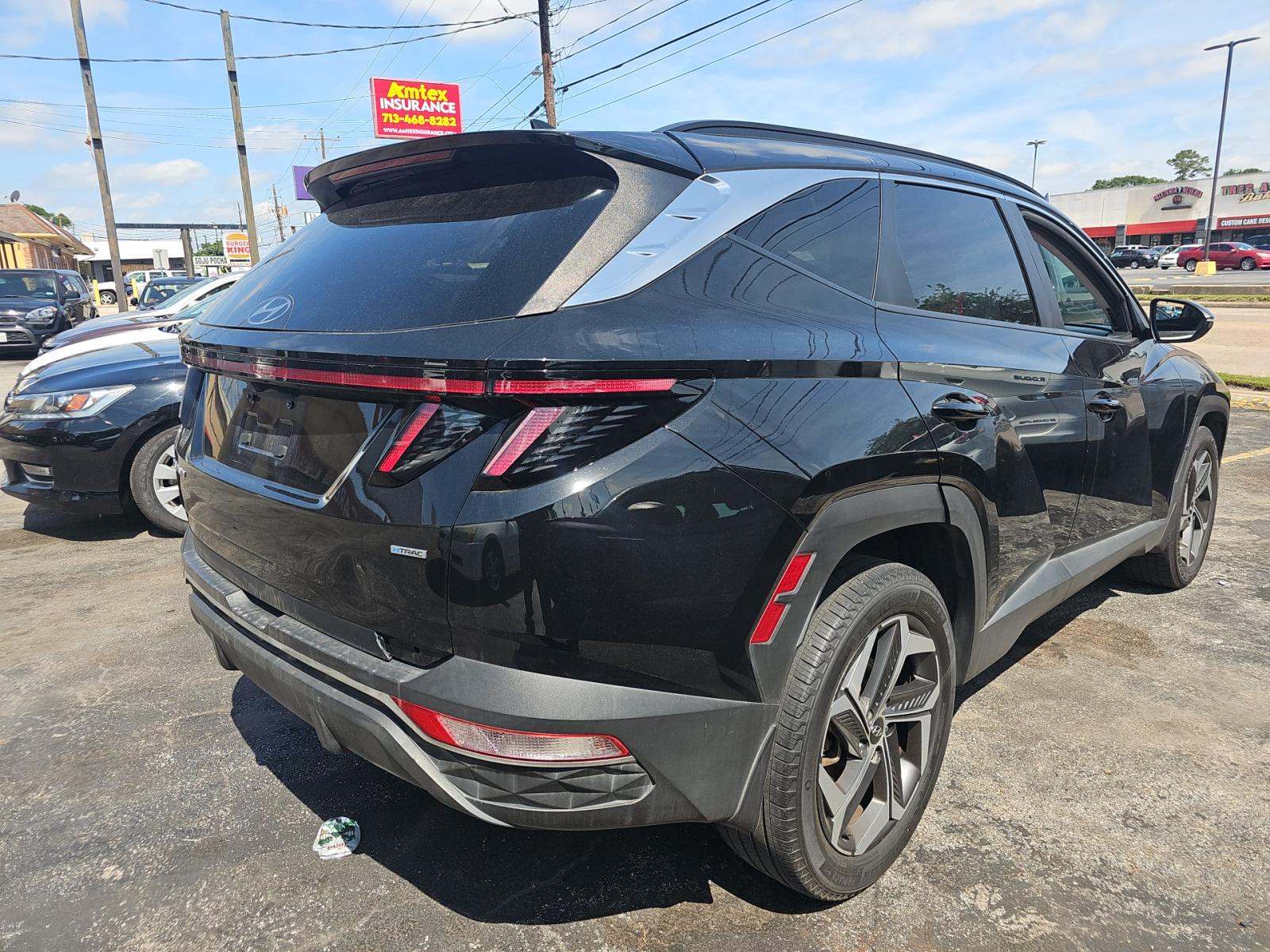 HYUNDAI TUCSON - 3