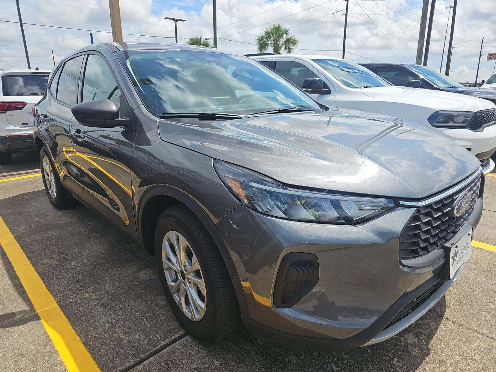 FORD ESCAPE - 2