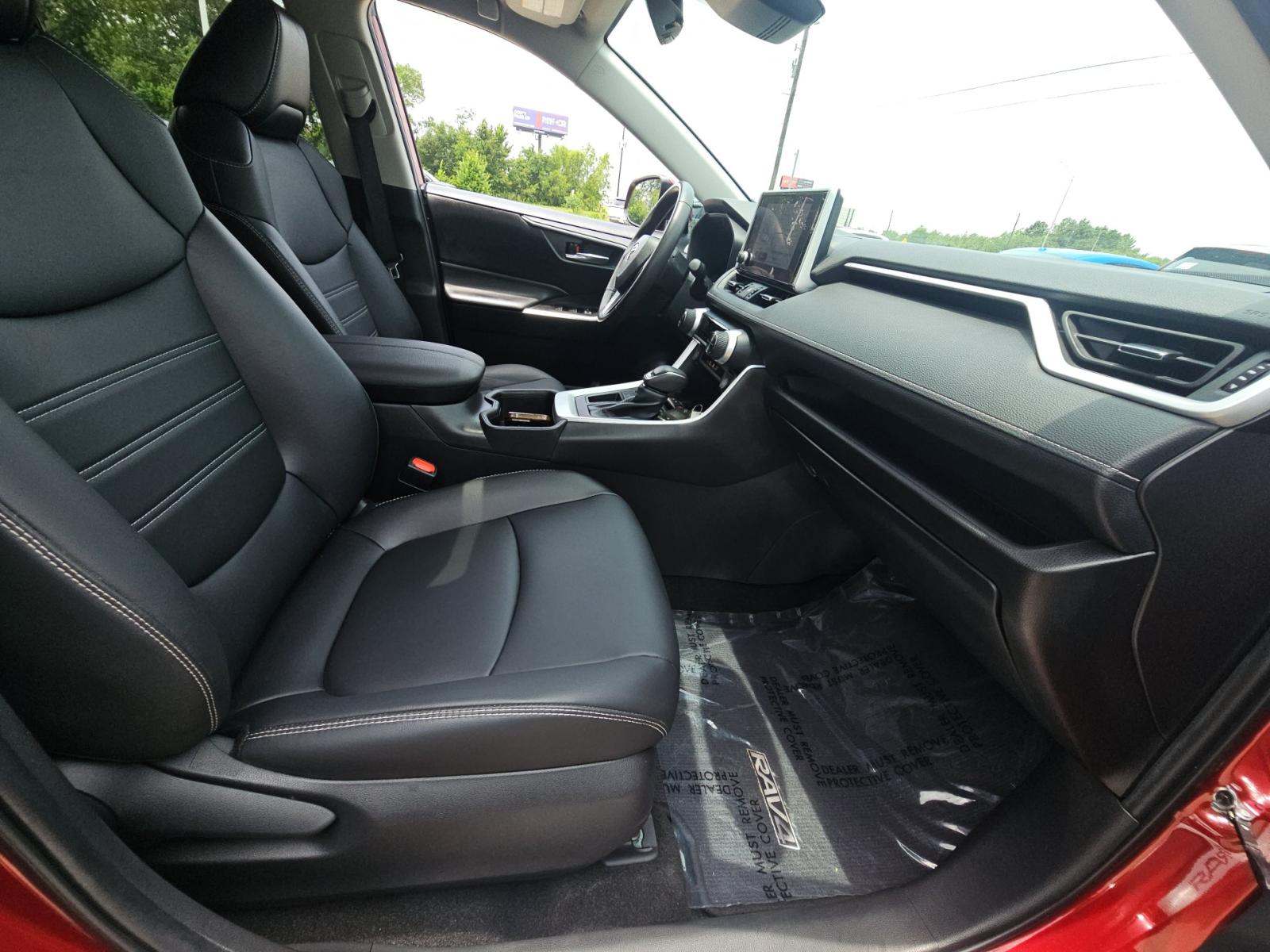 2023 Toyota RAV4 XLE Premium FWD