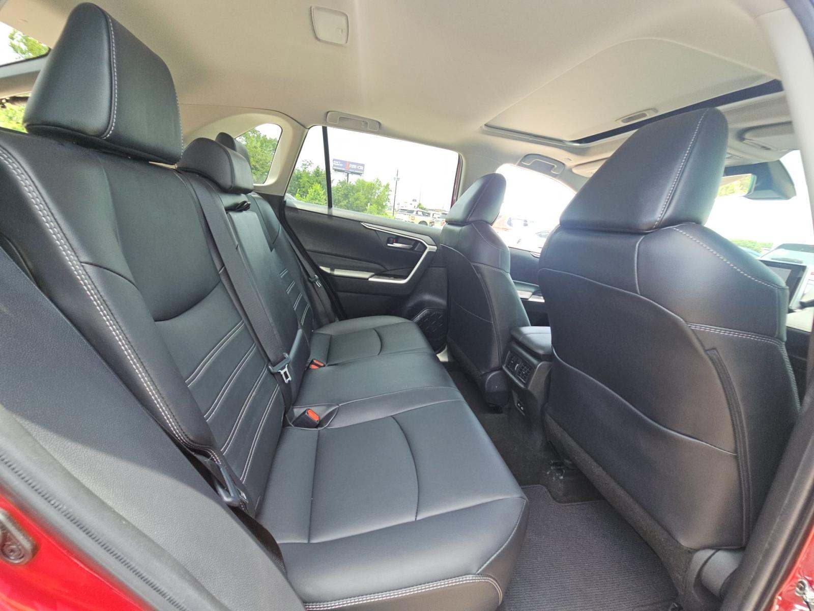 2023 Toyota RAV4 XLE Premium FWD