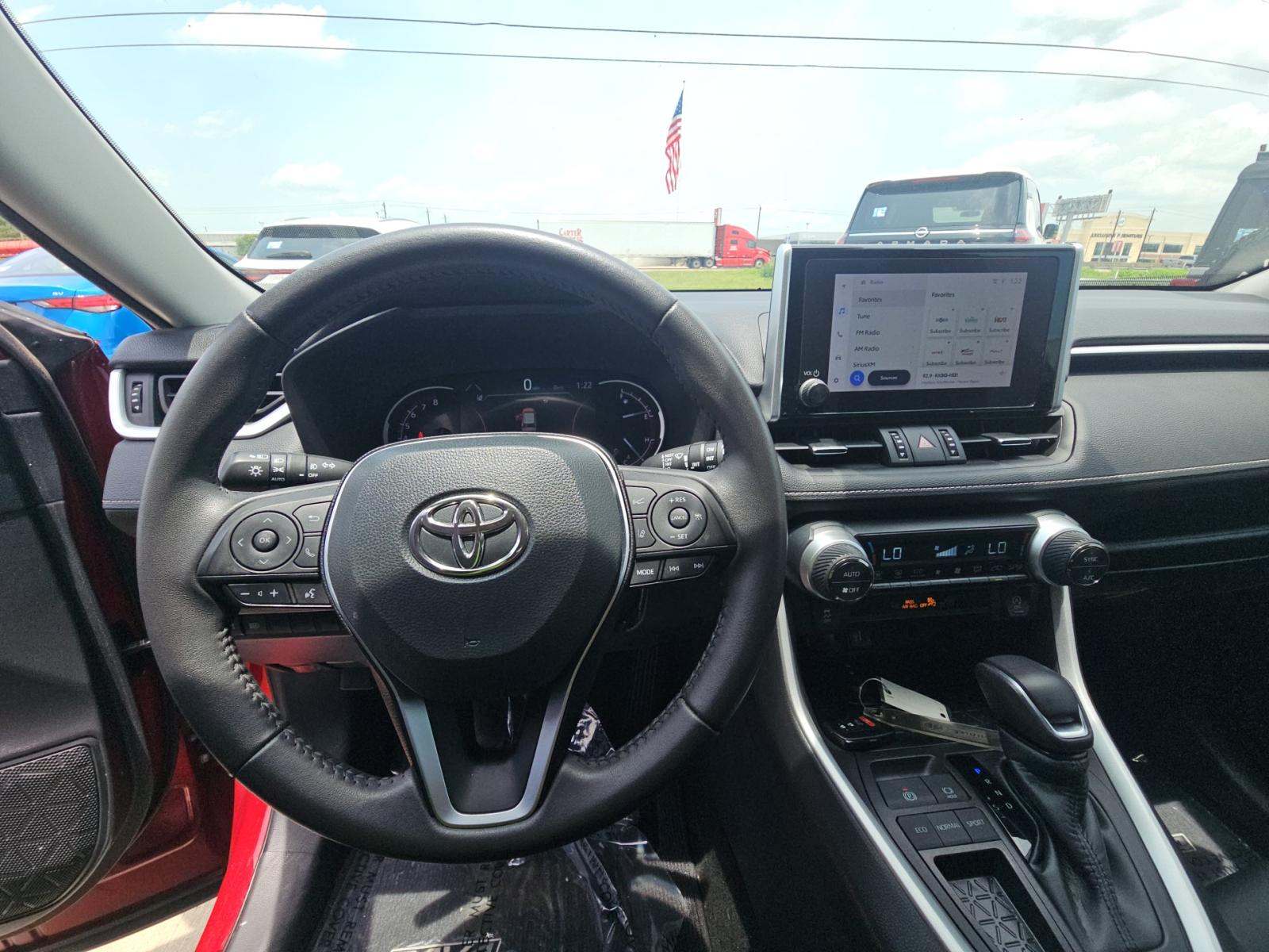 2023 Toyota RAV4 XLE Premium FWD