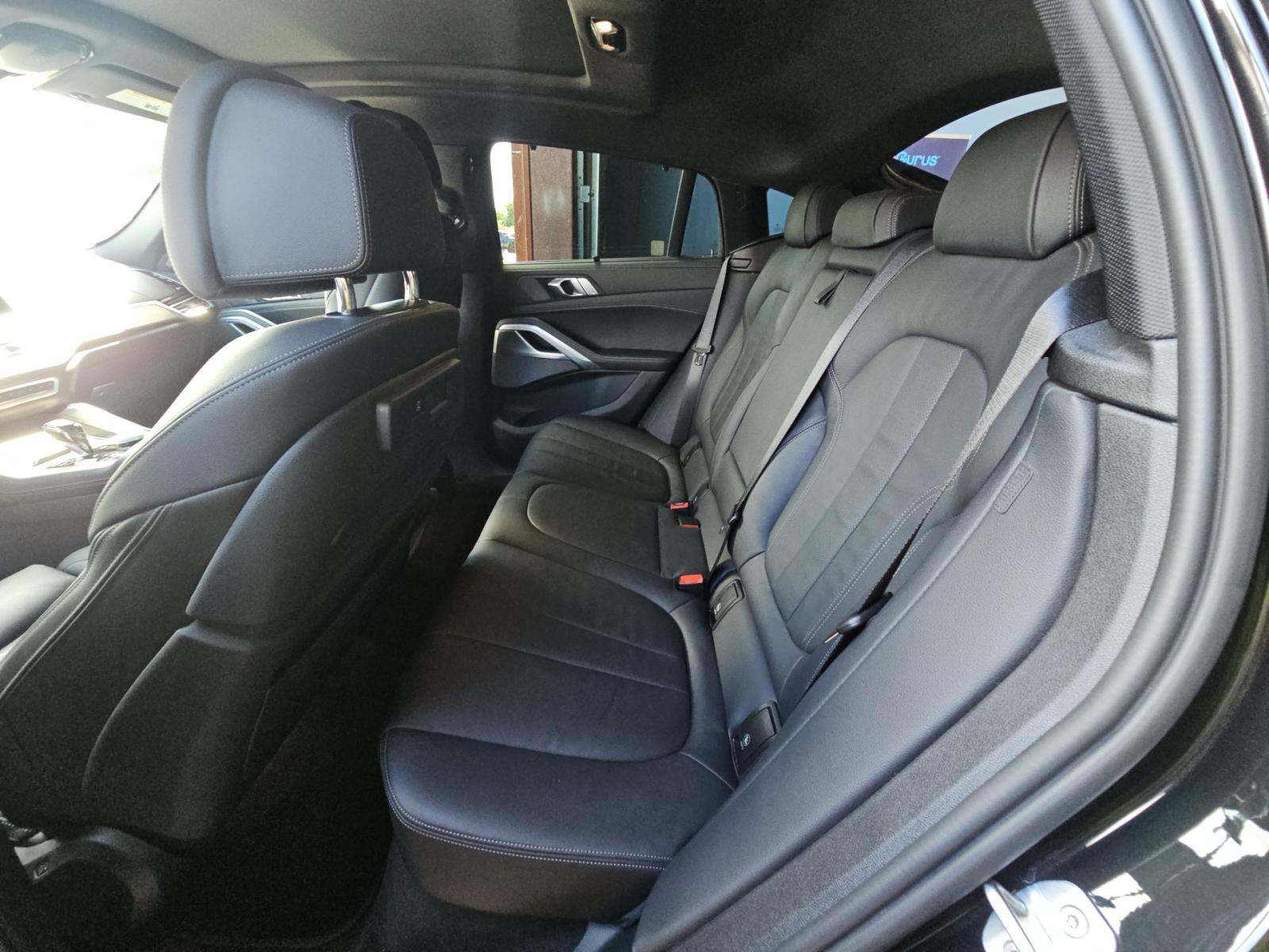 2020 BMW X6 M50i AWD
