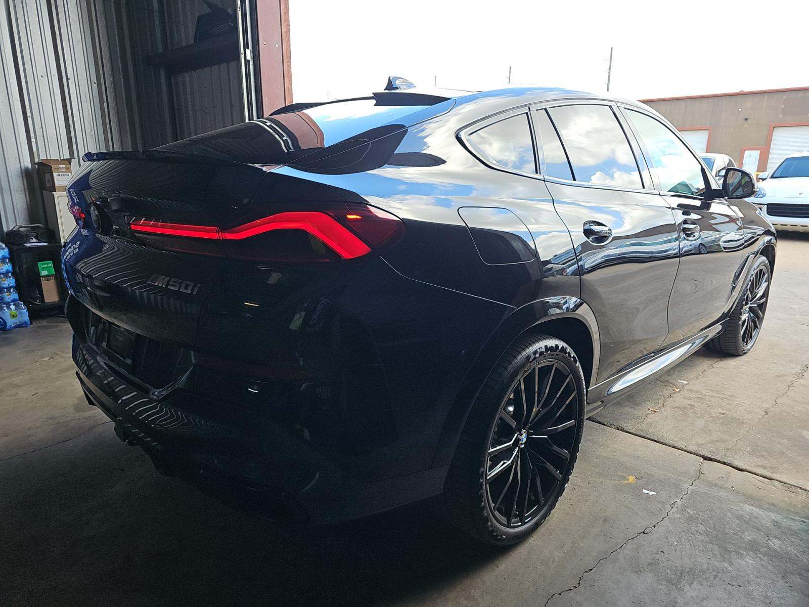 2020 BMW X6 M50i AWD