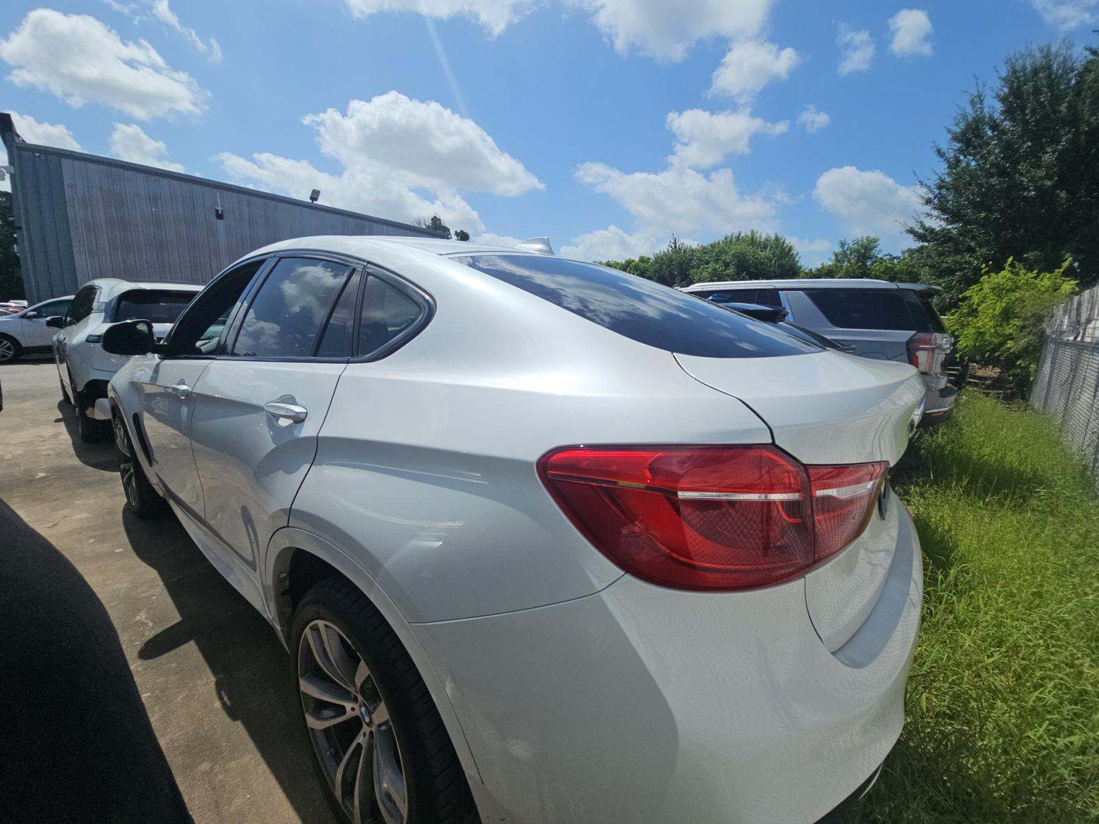 2015 BMW X6 xDrive35i AWD