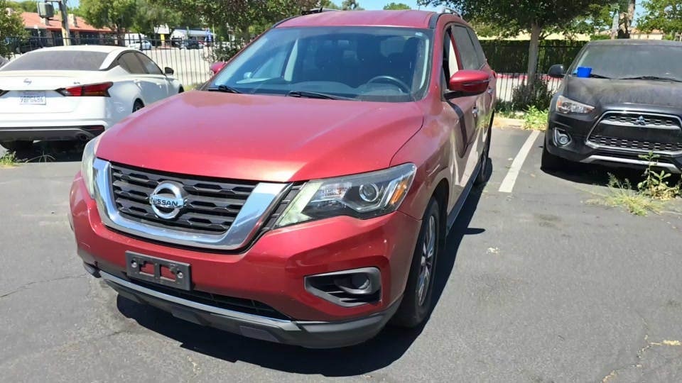 2017 Nissan Pathfinder S
