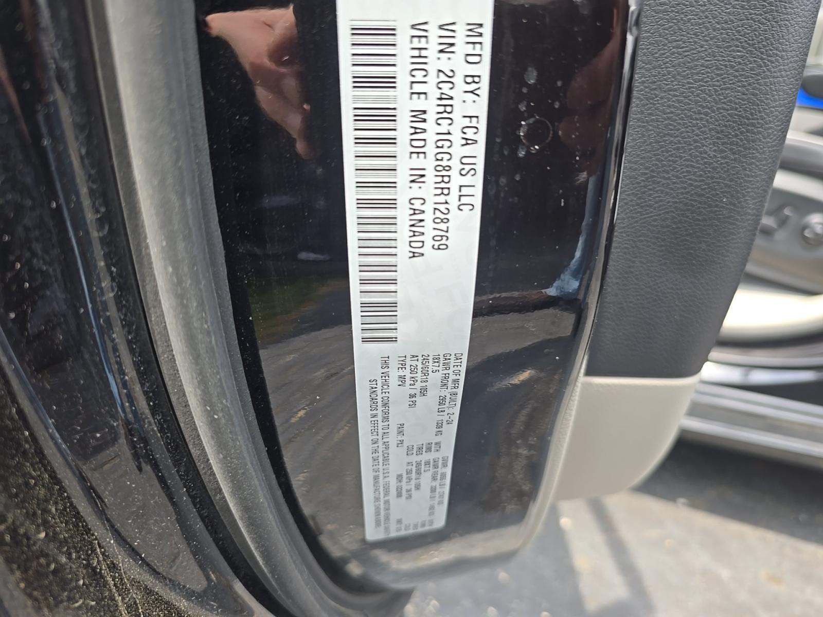2024 Chrysler Pacifica Limited FWD