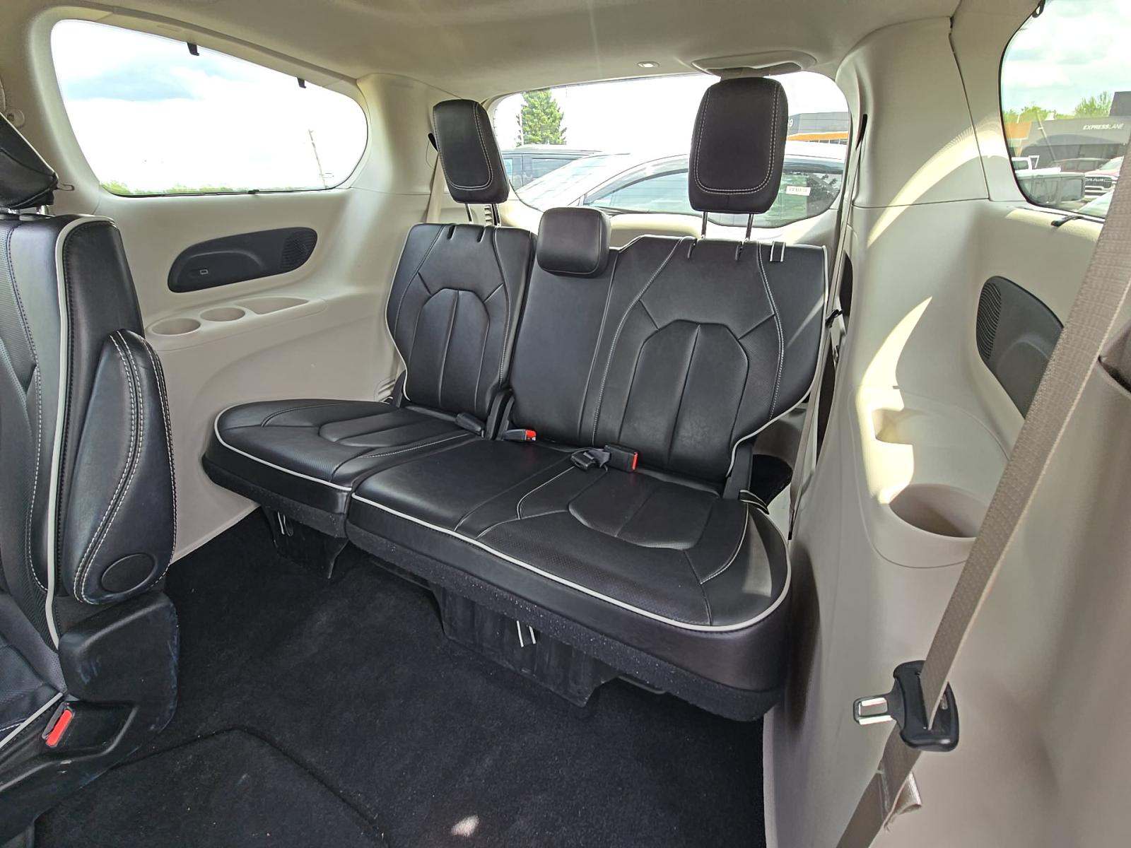 2024 Chrysler Pacifica Limited FWD