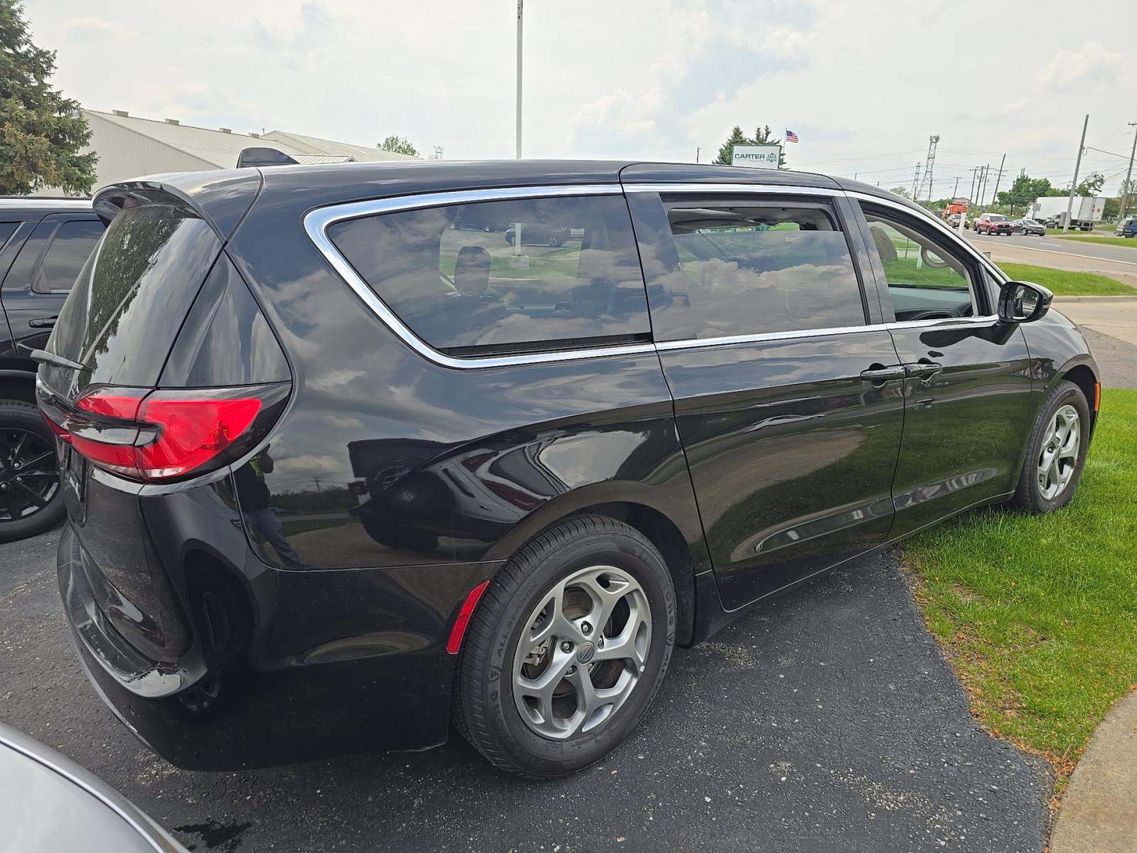 2024 Chrysler Pacifica Limited FWD