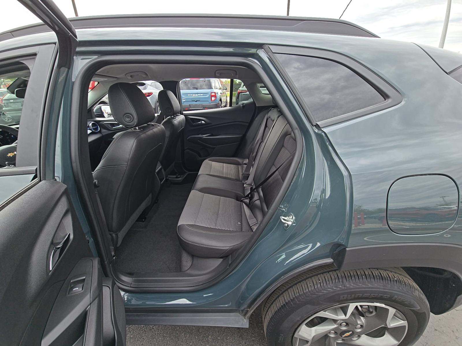 CHEVROLET TRAX - 9