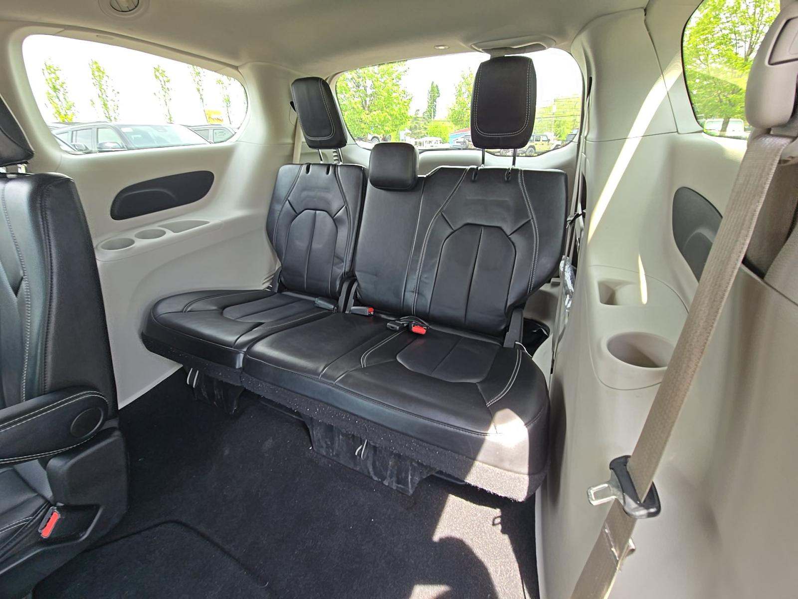 2024 Chrysler Pacifica Touring L FWD