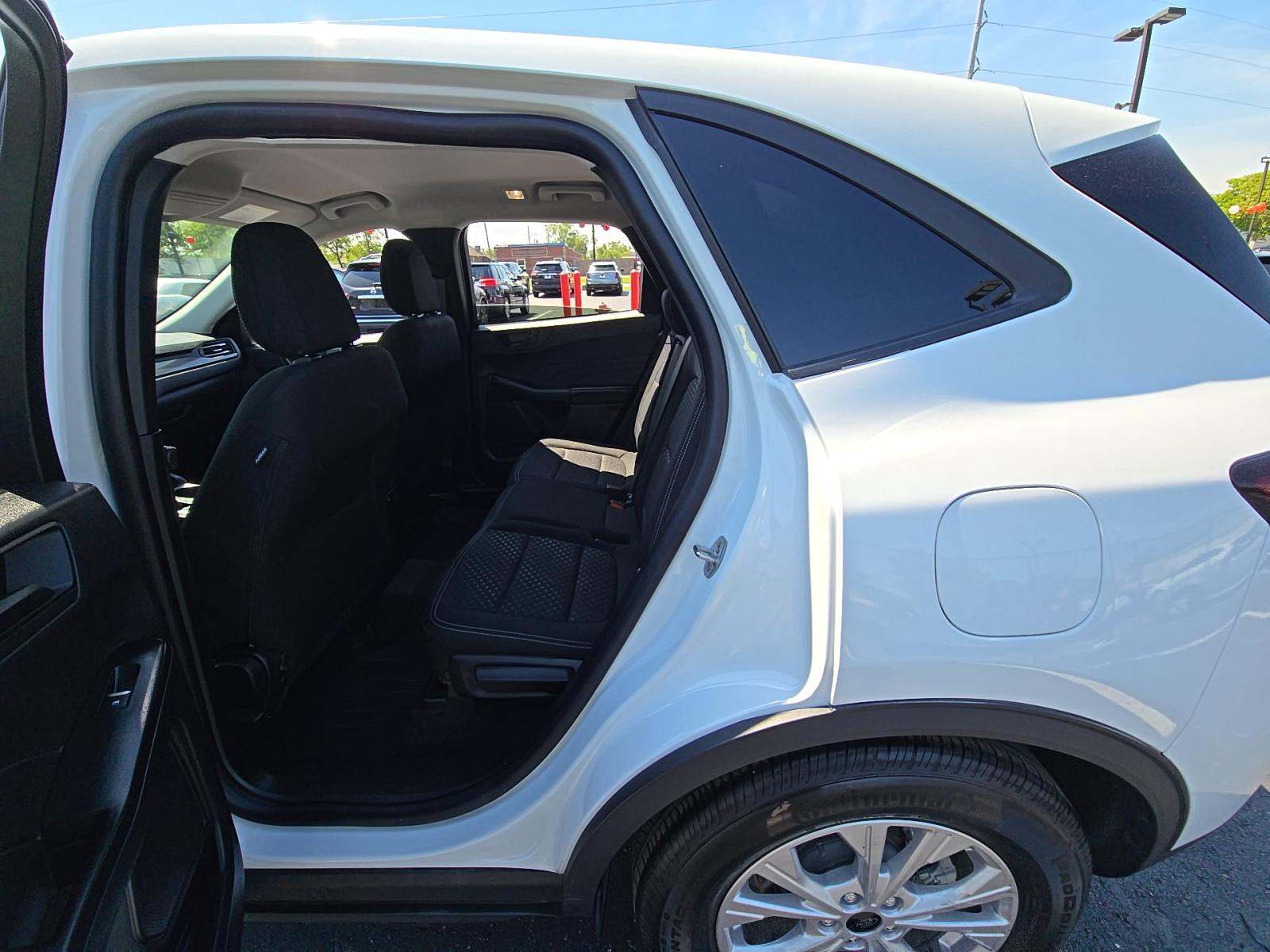 FORD ESCAPE - 9