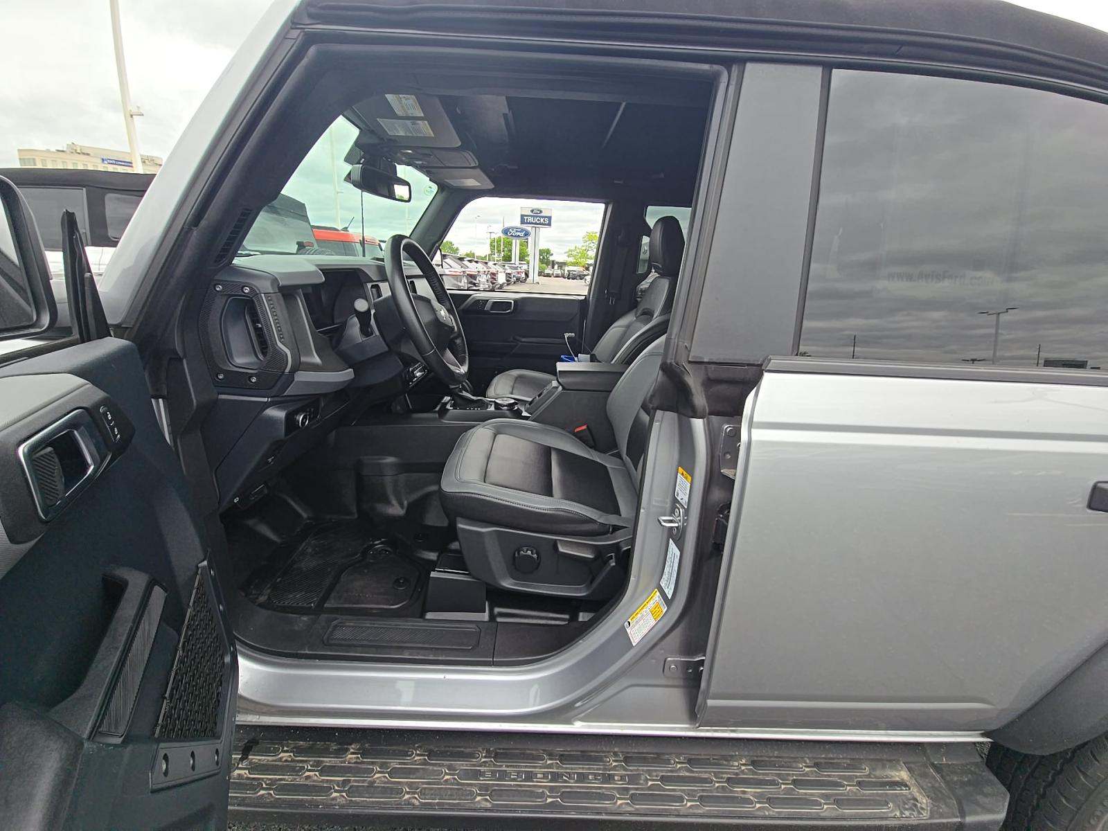 FORD BRONCO - 2