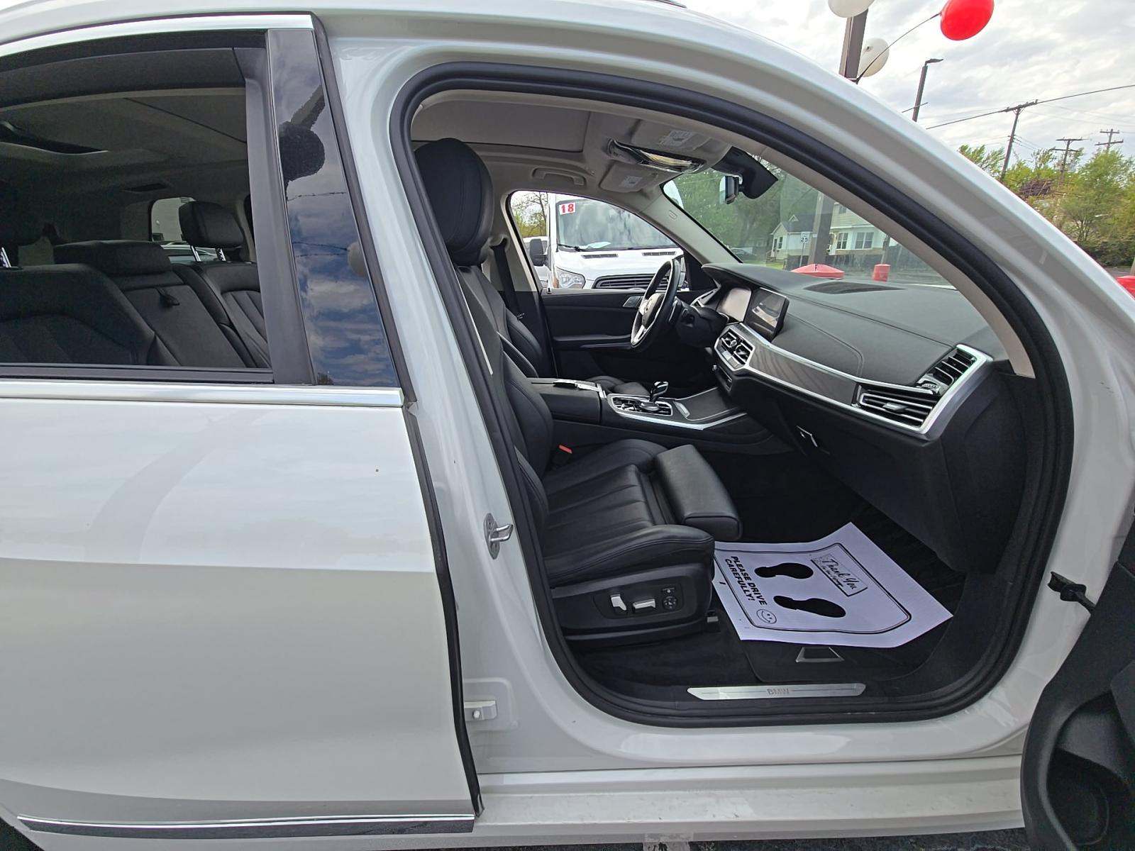 2022 BMW X7 xDrive40i AWD