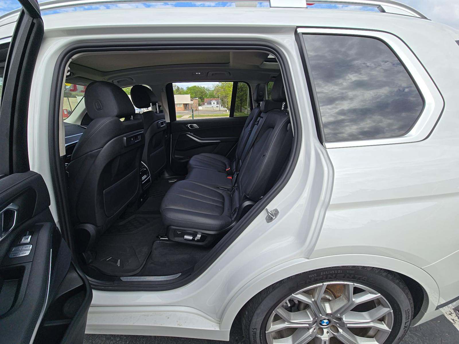 2022 BMW X7 xDrive40i AWD