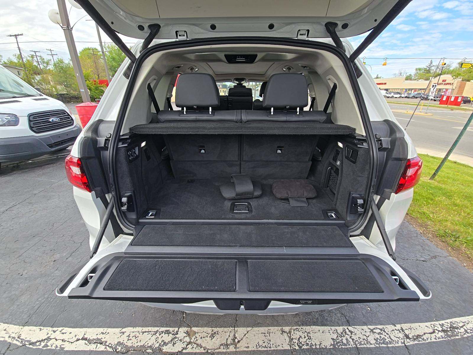 2022 BMW X7 xDrive40i AWD