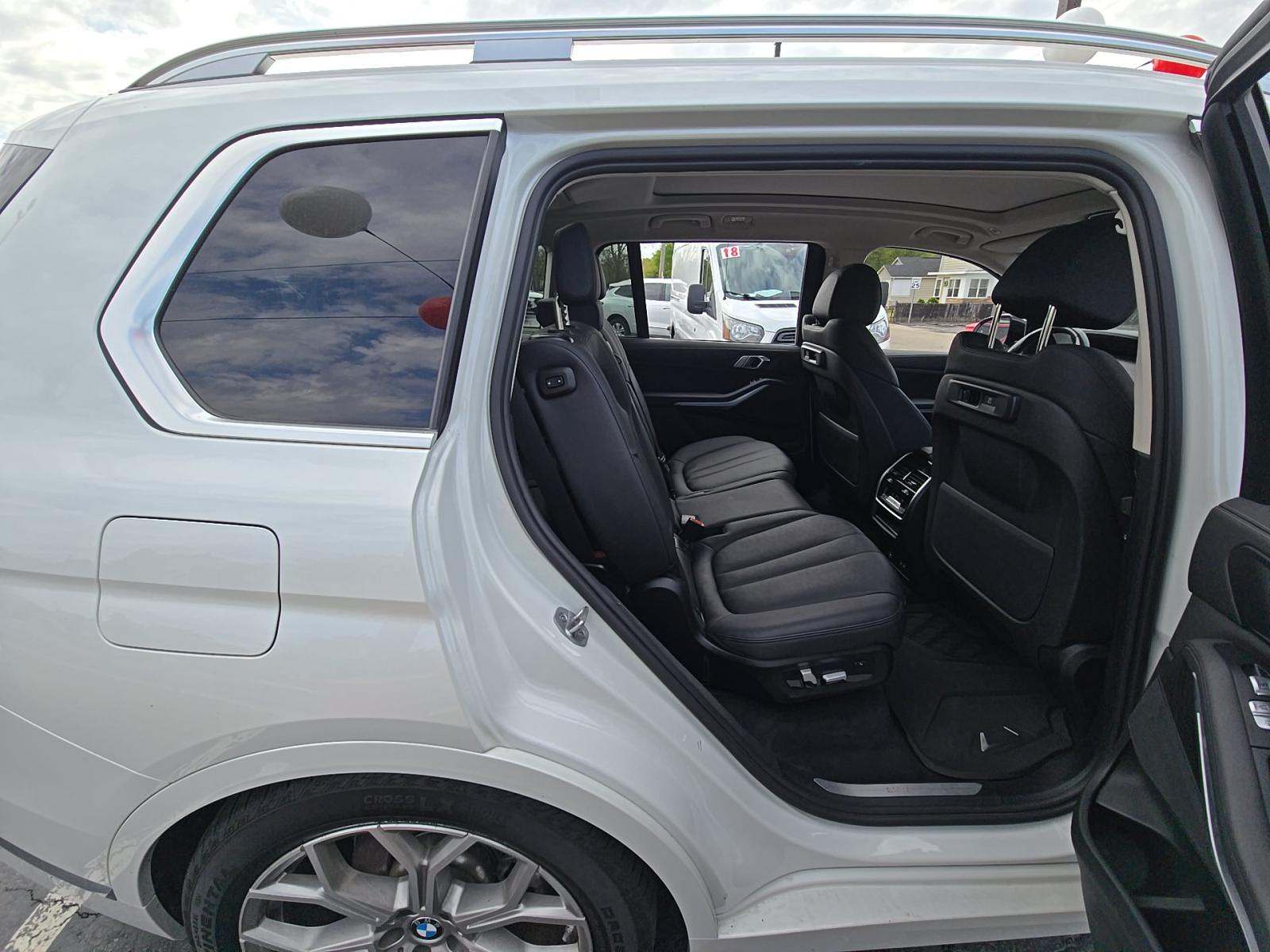 2022 BMW X7 xDrive40i AWD