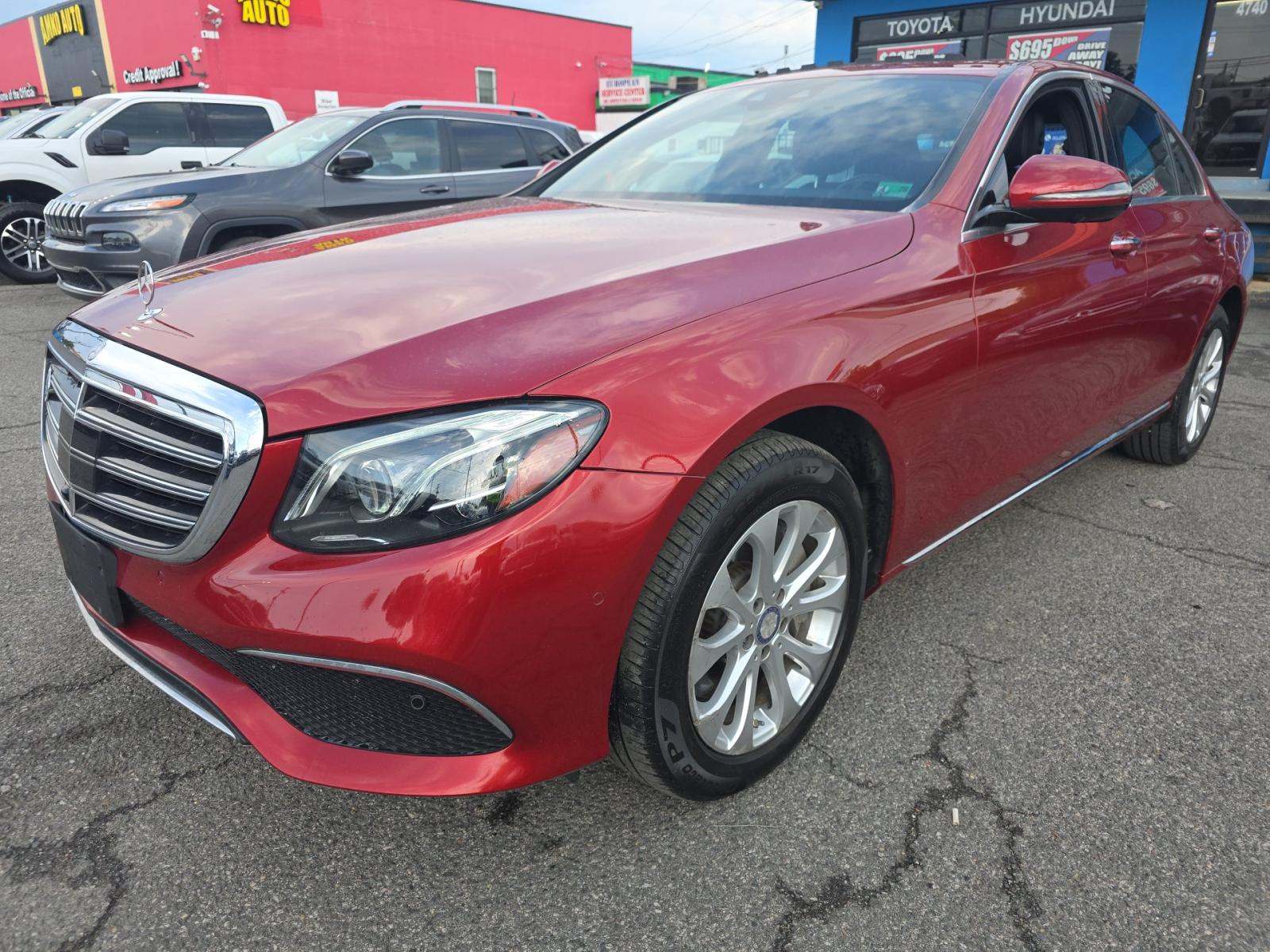 MERCEDES-BENZ E-CLASS - 1