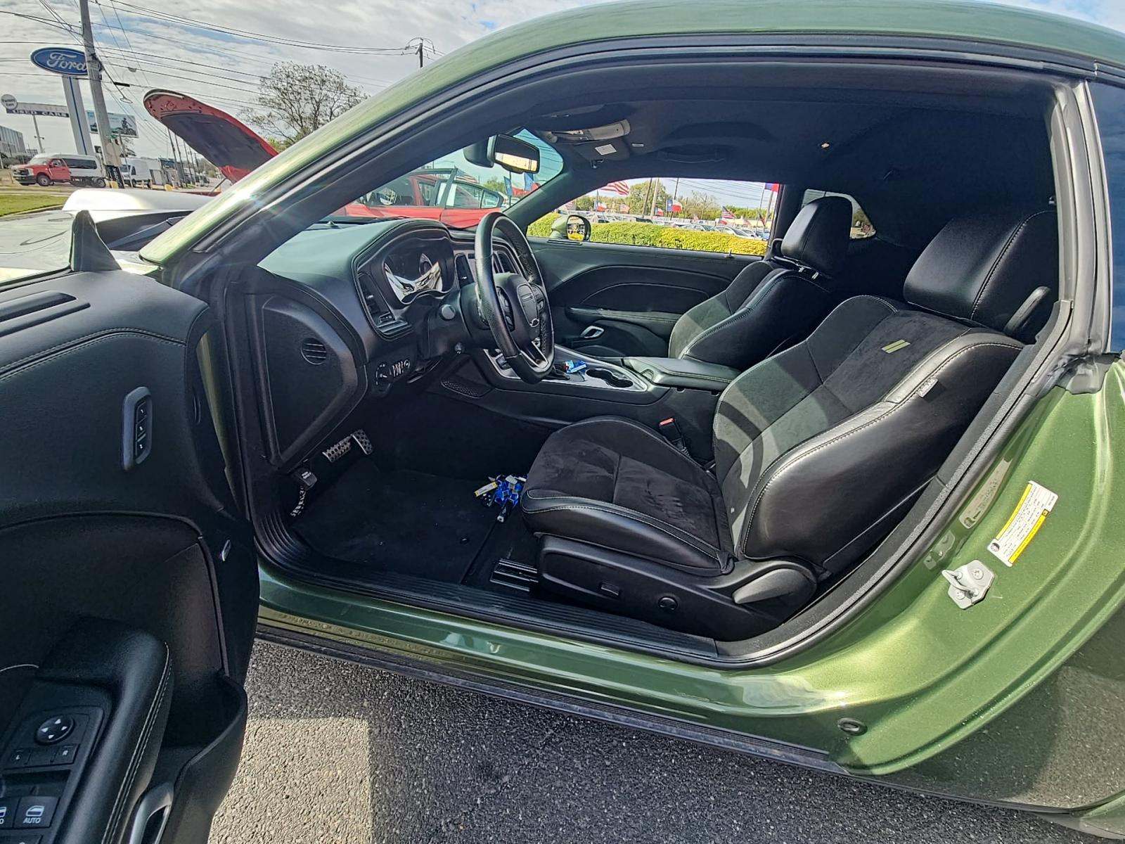 2023 Dodge Challenger R/T Scat Pack Widebody RWD