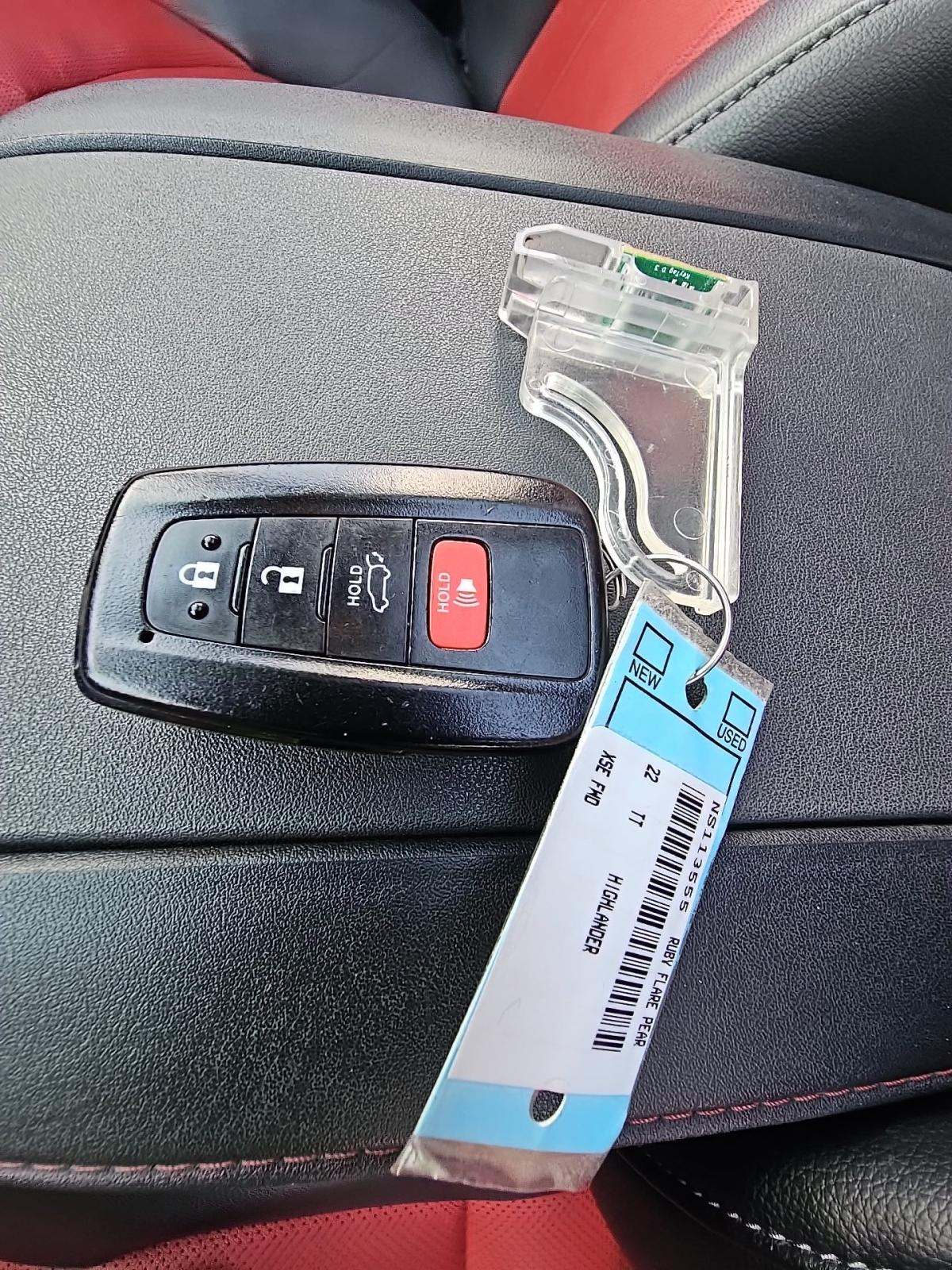 2022 Toyota Highlander XSE FWD