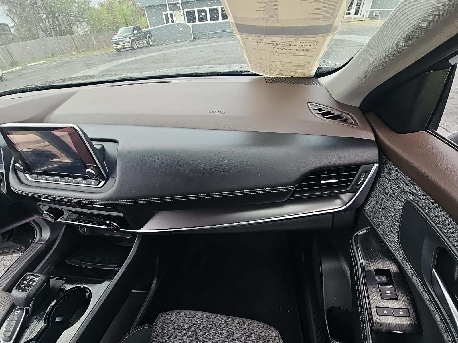 2023 Nissan Rogue SV FWD