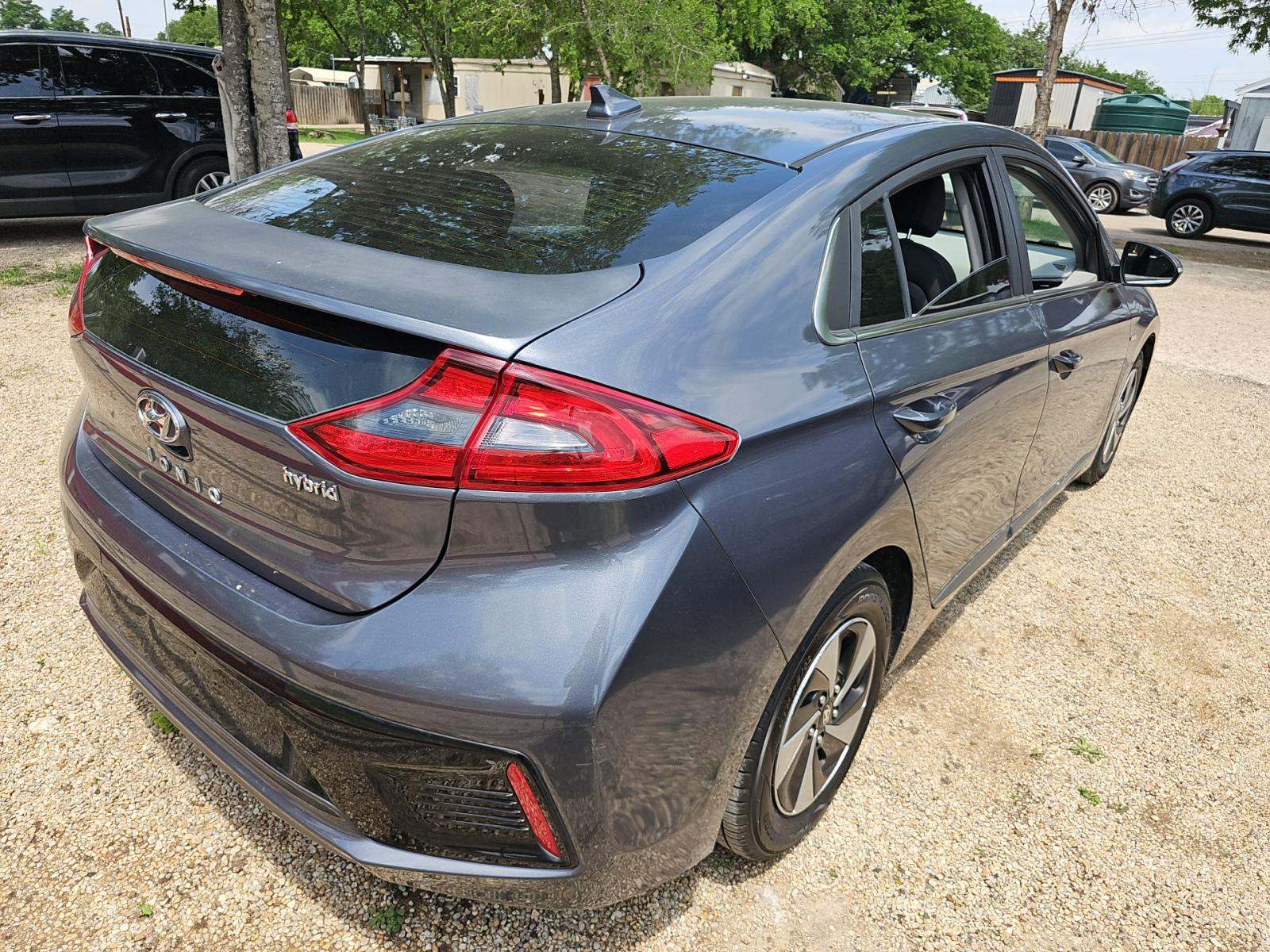 HYUNDAI SONATA - 3