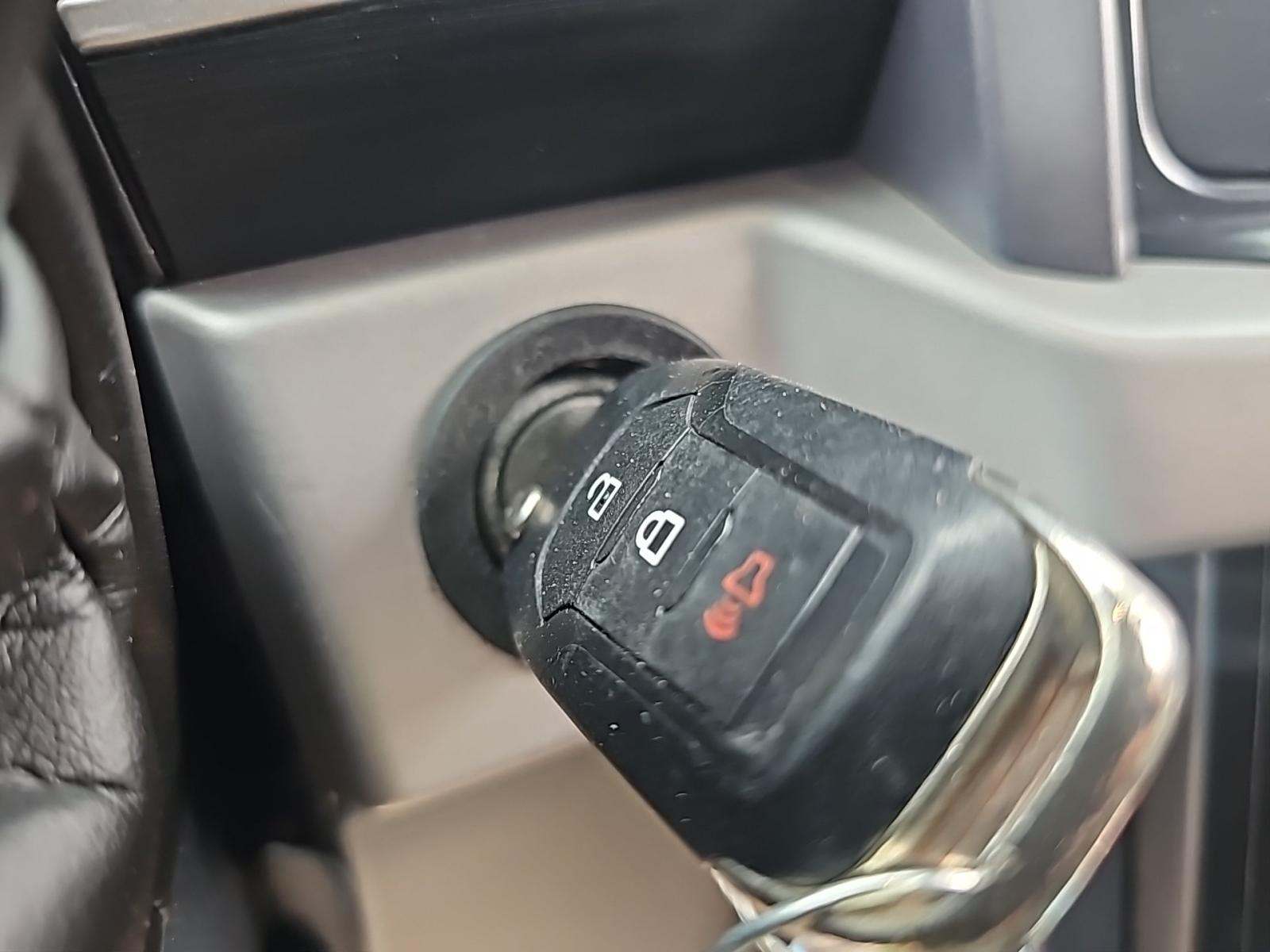 2023 Ford F-150 XLT RWD