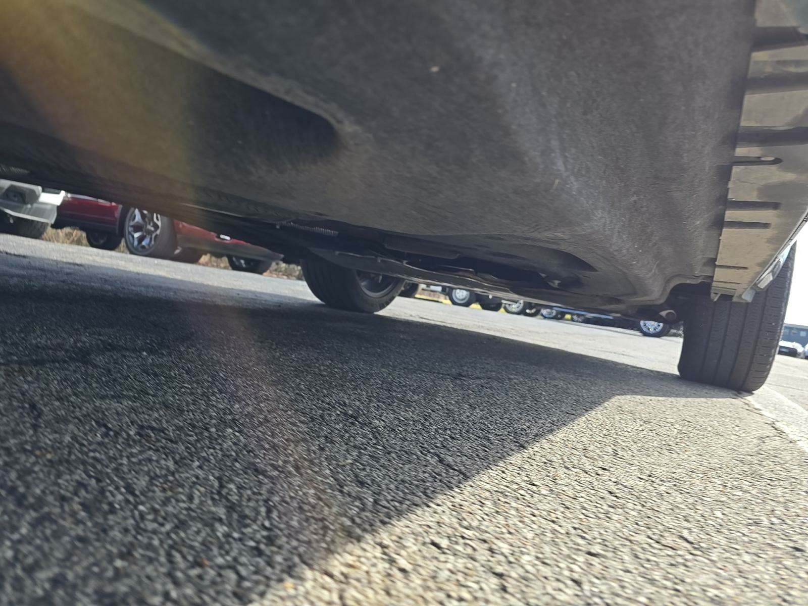 2024 Land Rover Defender 130 X-Dynamic SE AWD